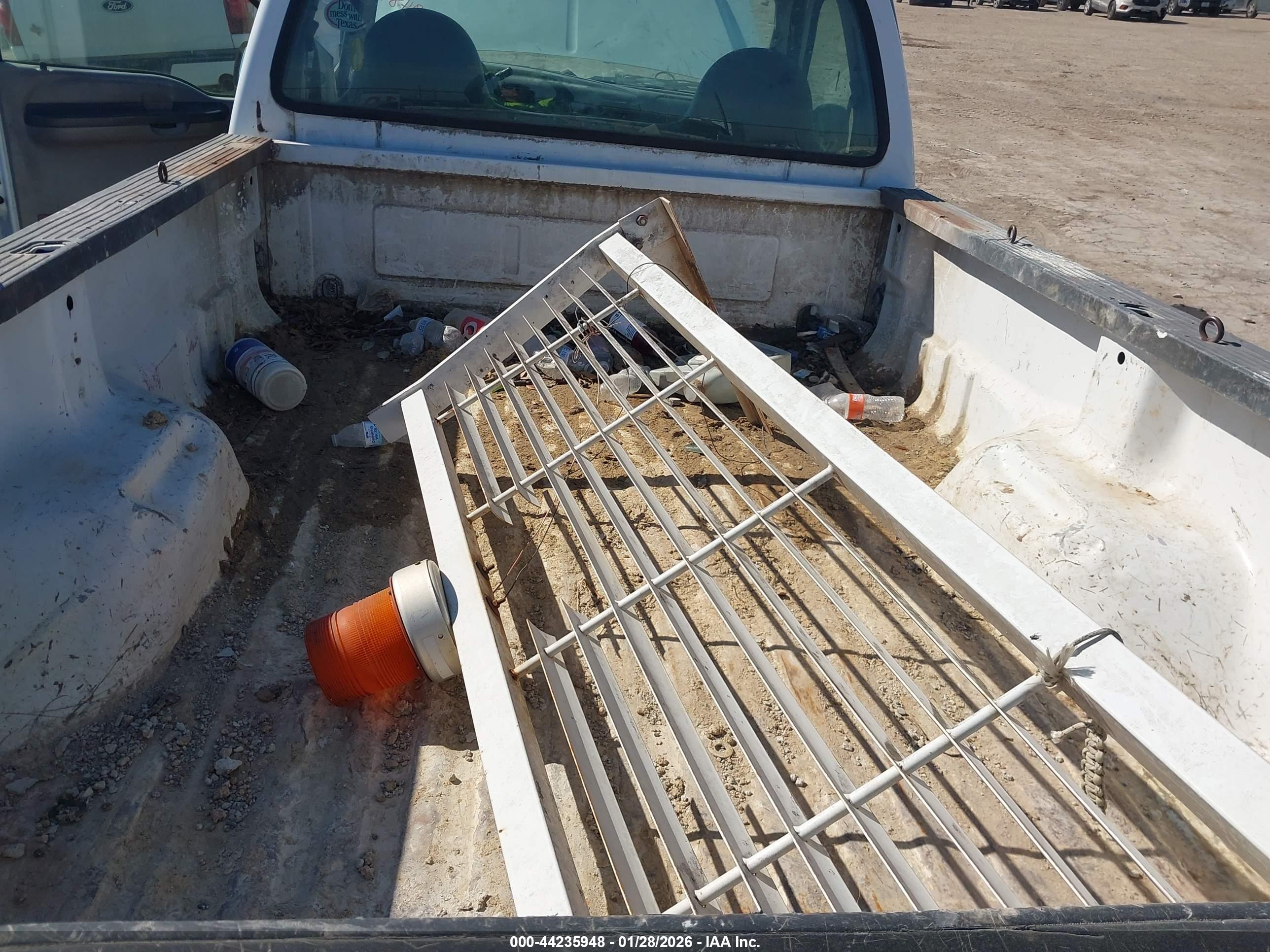 FORD F-250 image 8