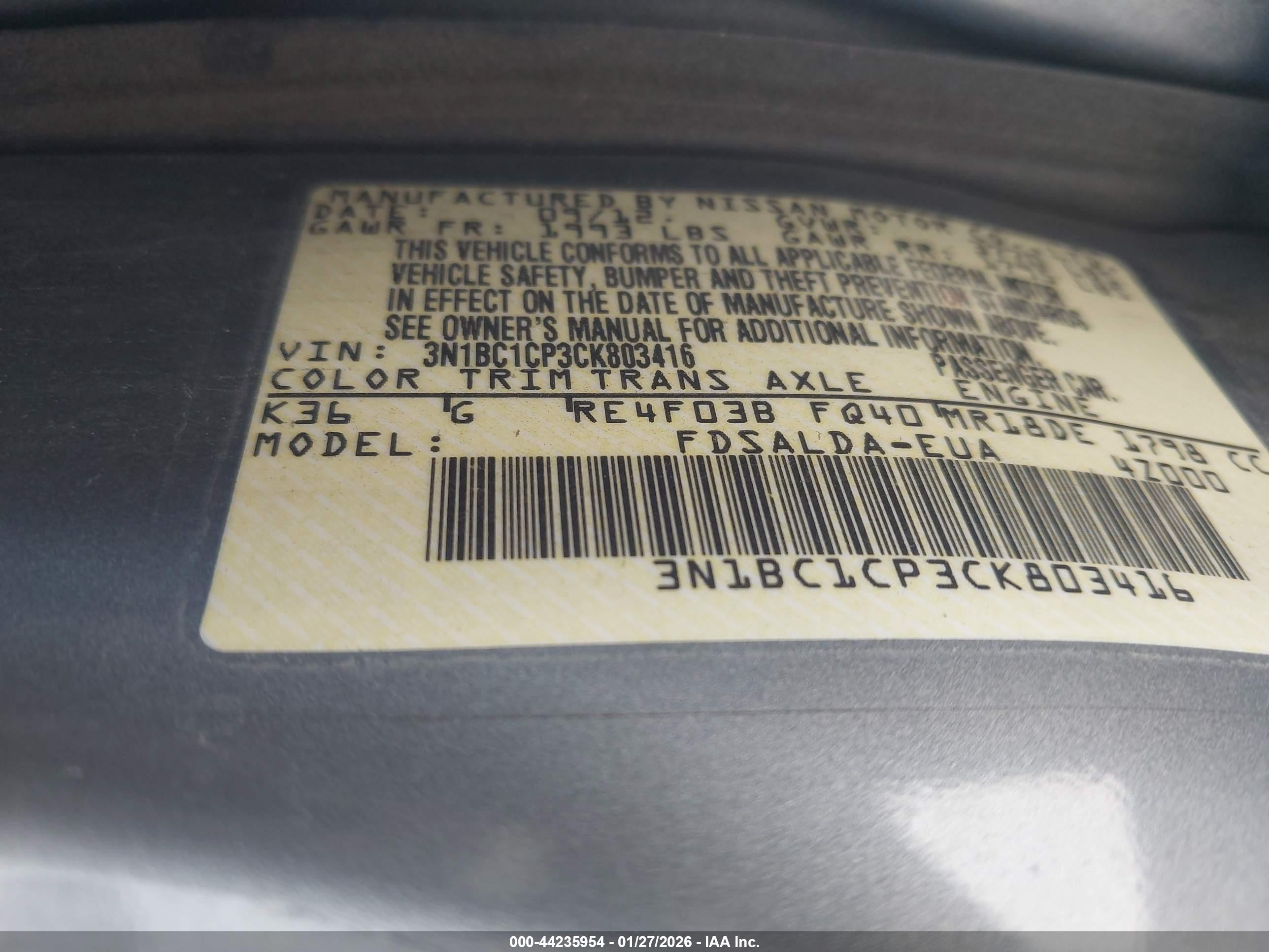 NISSAN VERSA image 9