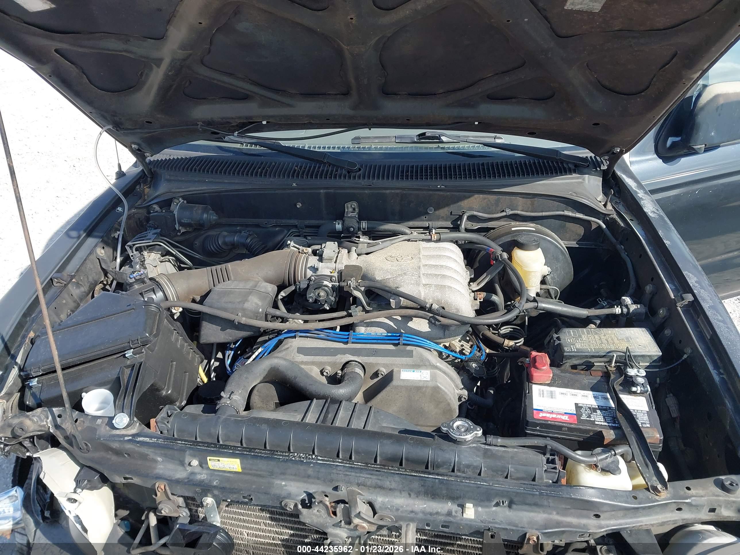 TOYOTA TACOMA image 10