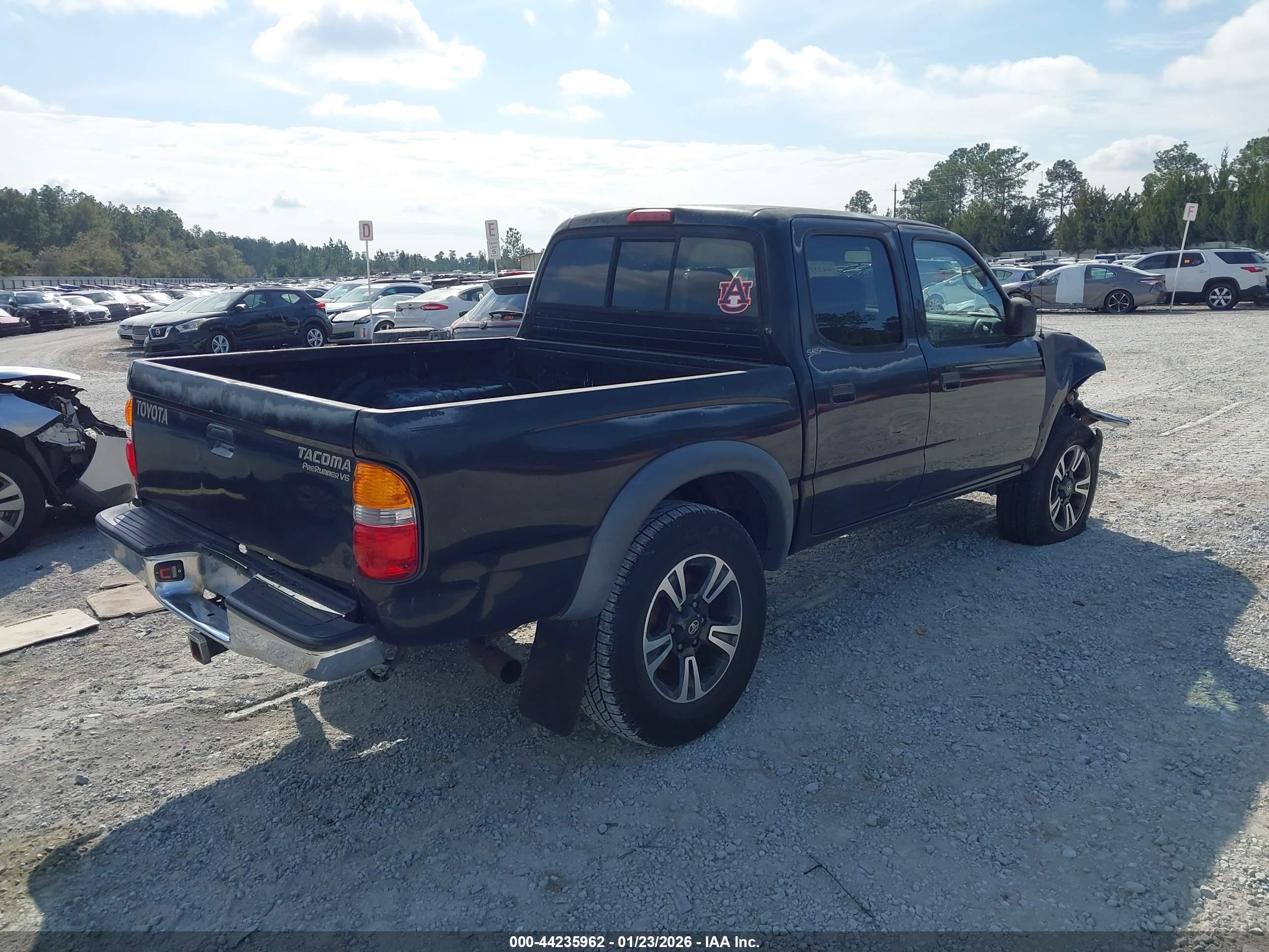TOYOTA TACOMA image 4