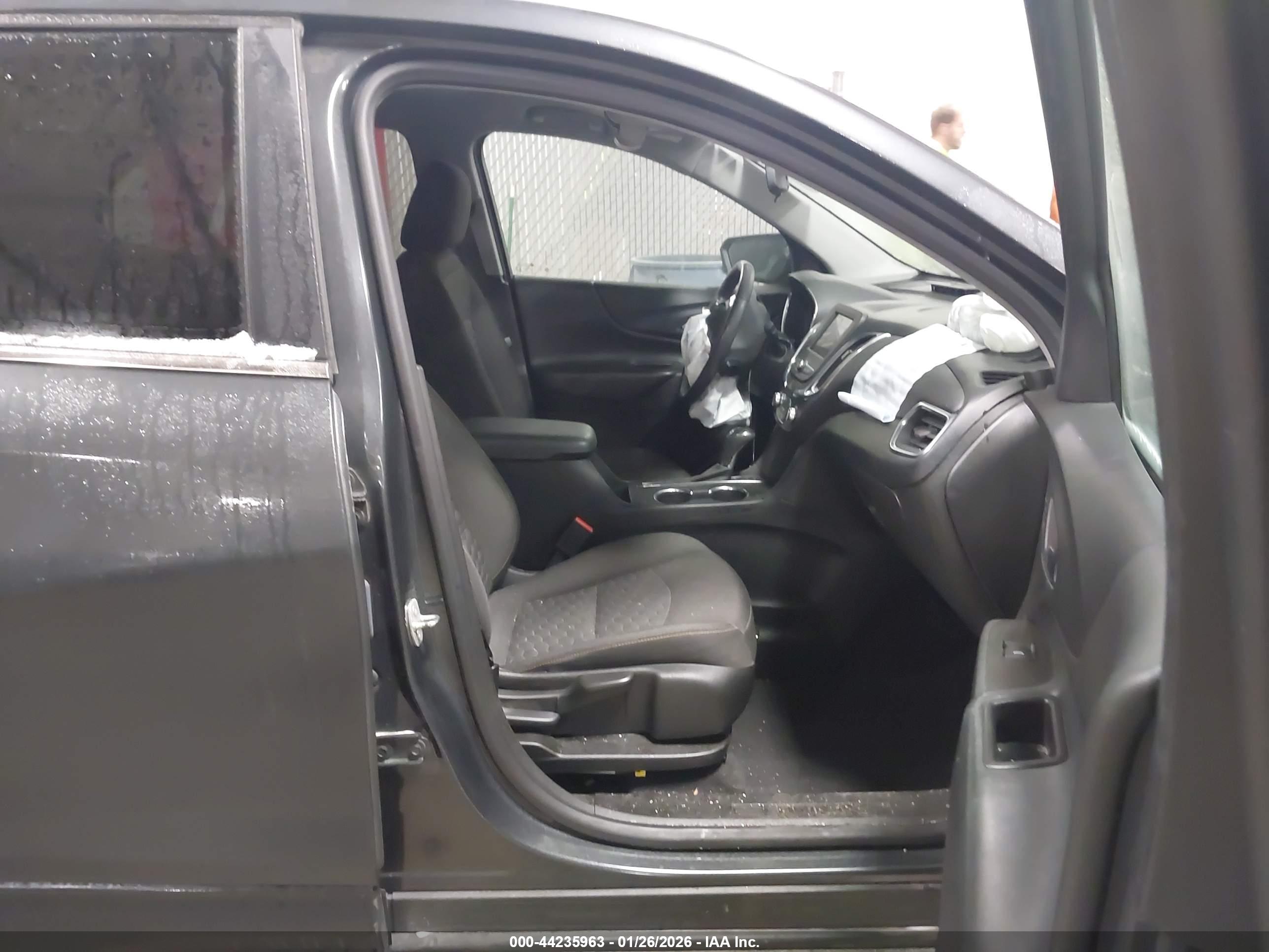 CHEVROLET EQUINOX image 5