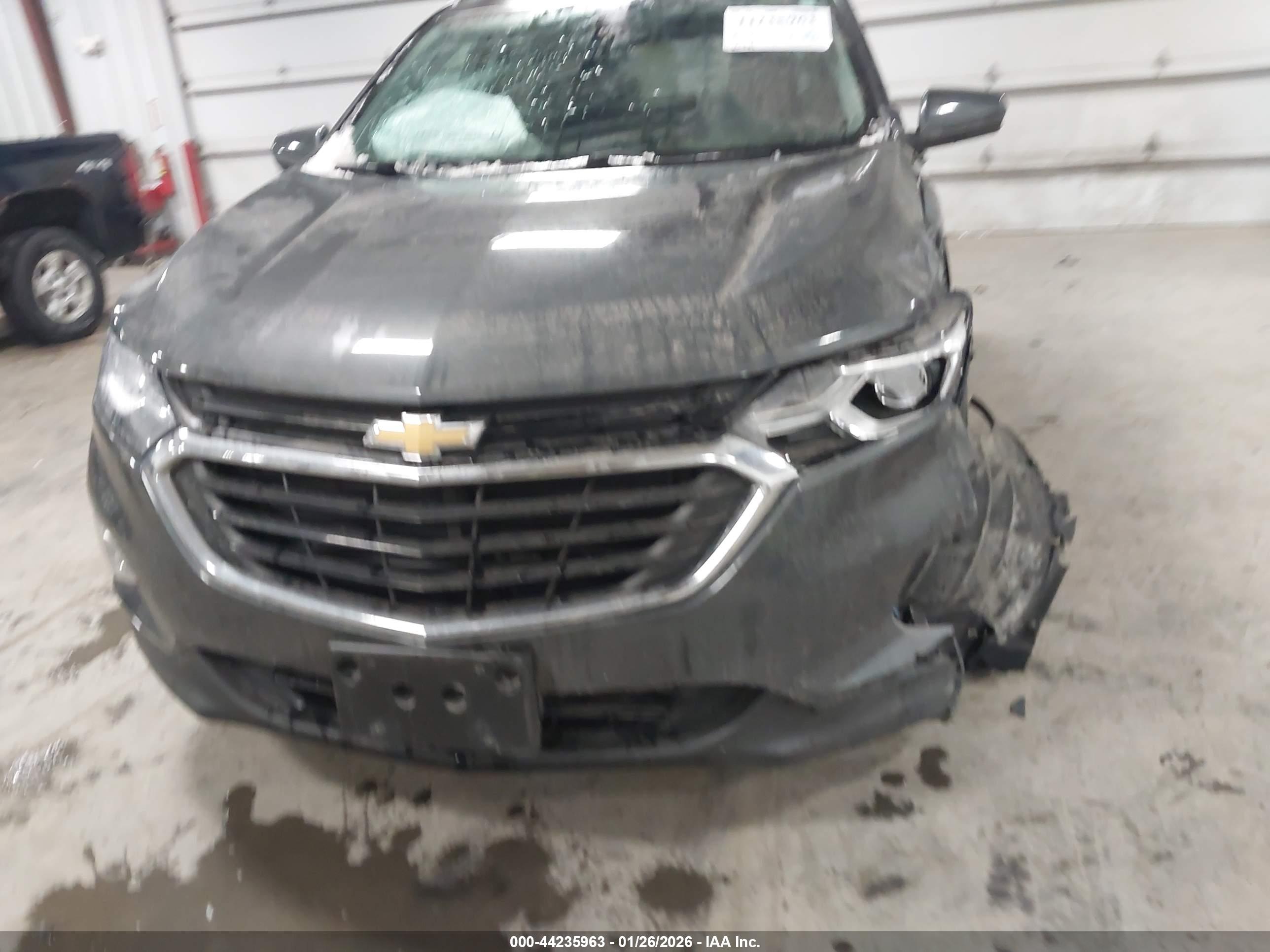 CHEVROLET EQUINOX image 6