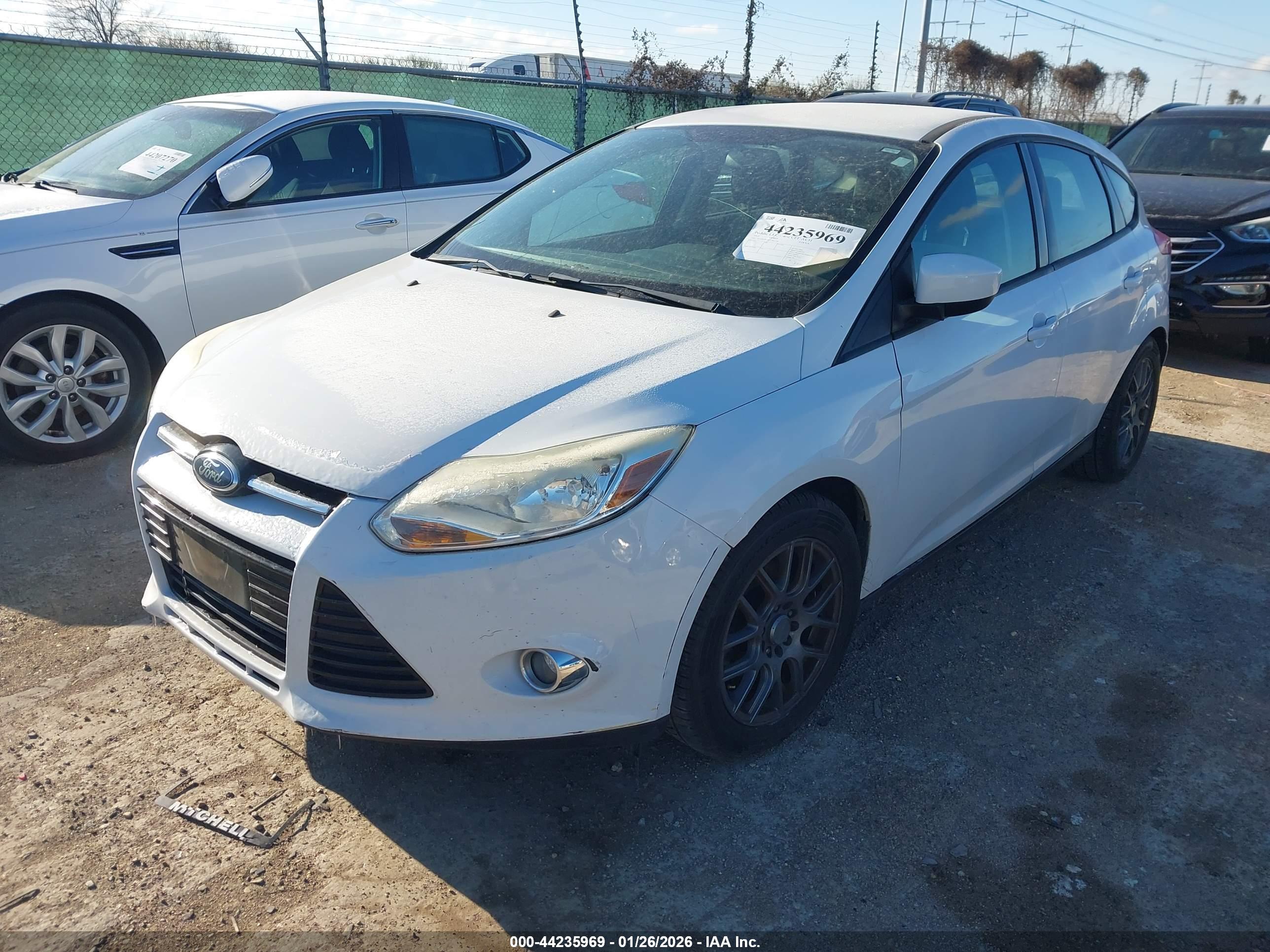 FORD FOCUS image 2