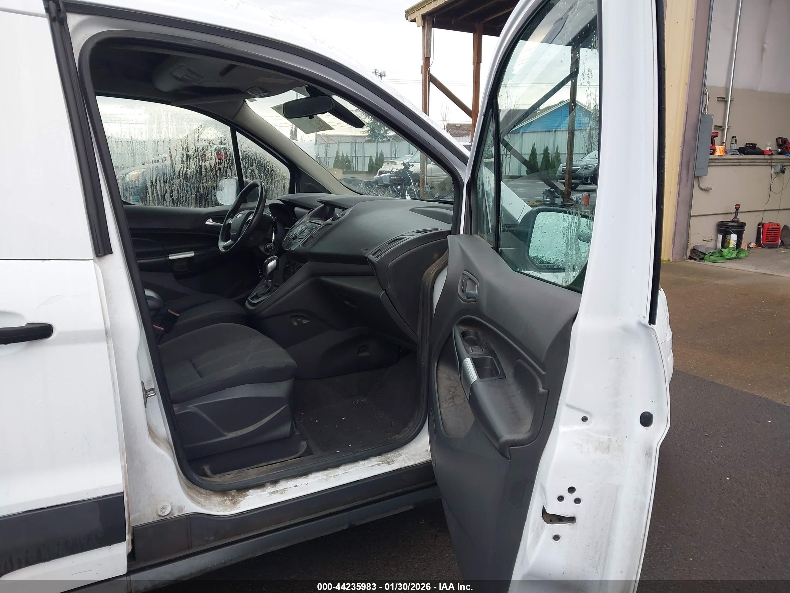 FORD TRANSIT image 5