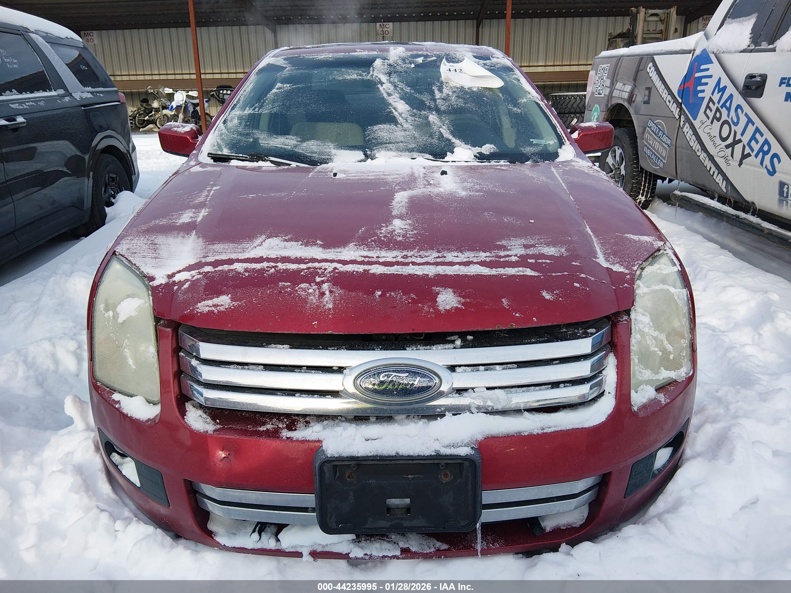 FORD FUSION image 6