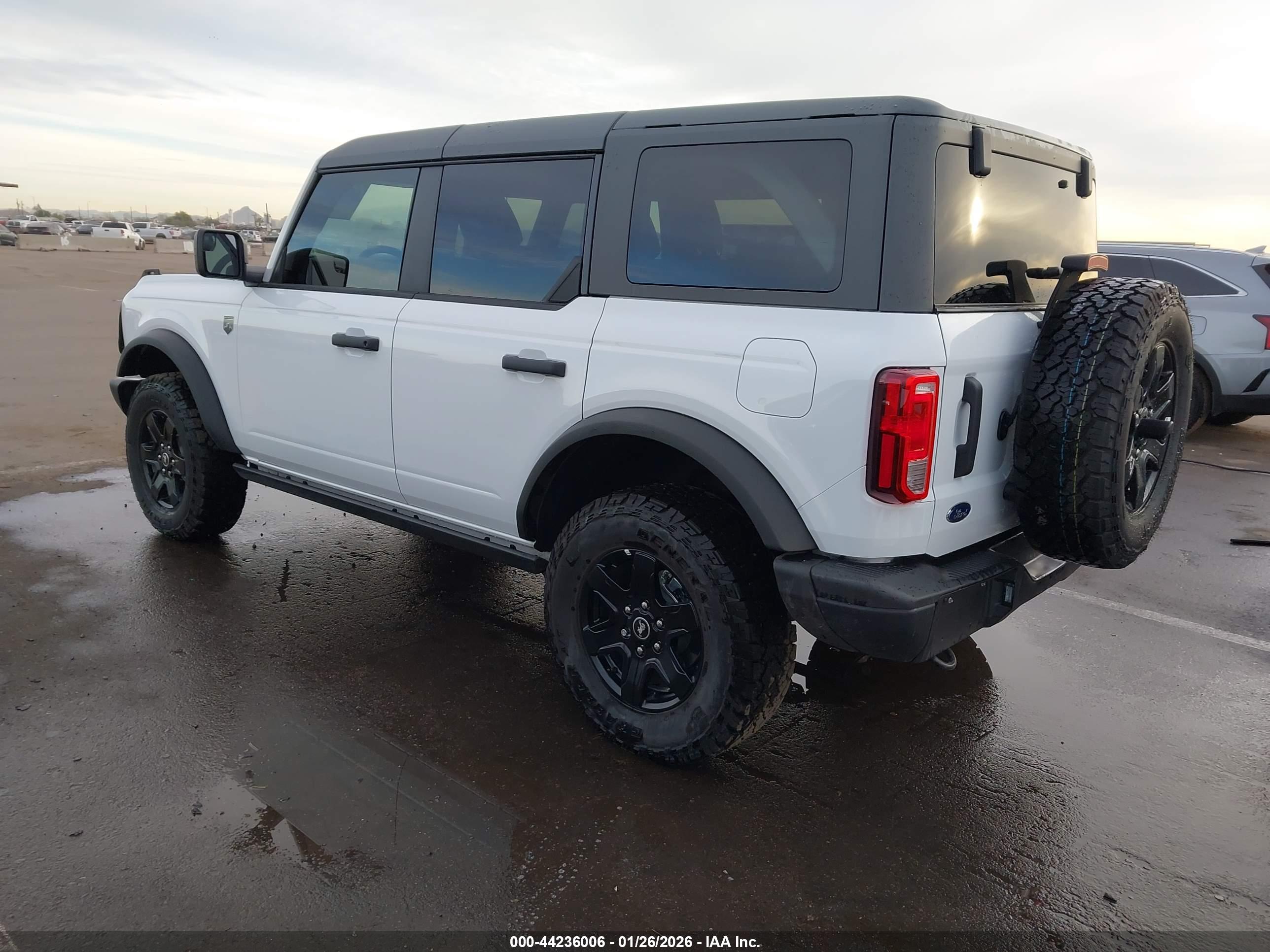 FORD BRONCO image 3