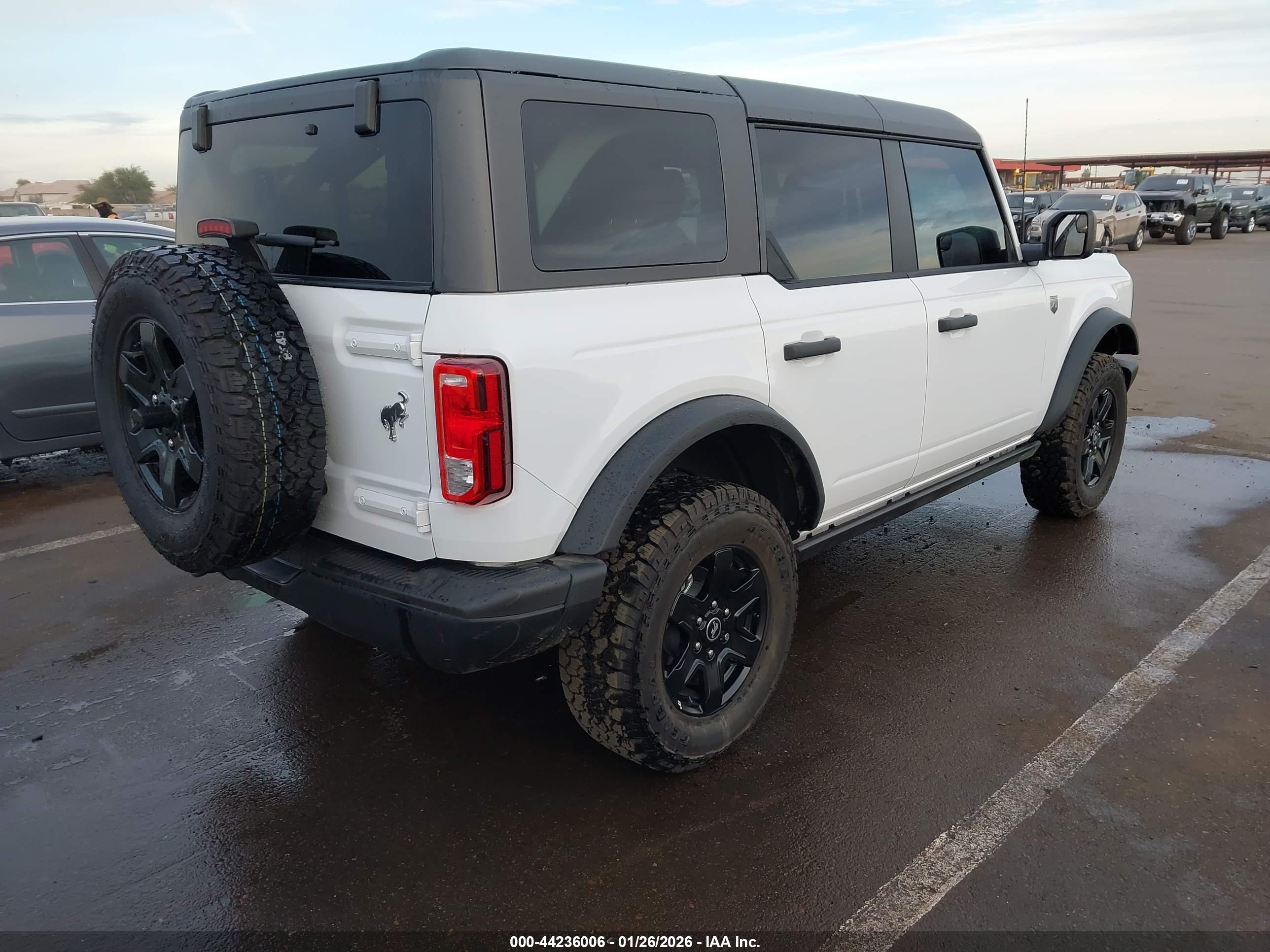 FORD BRONCO image 4