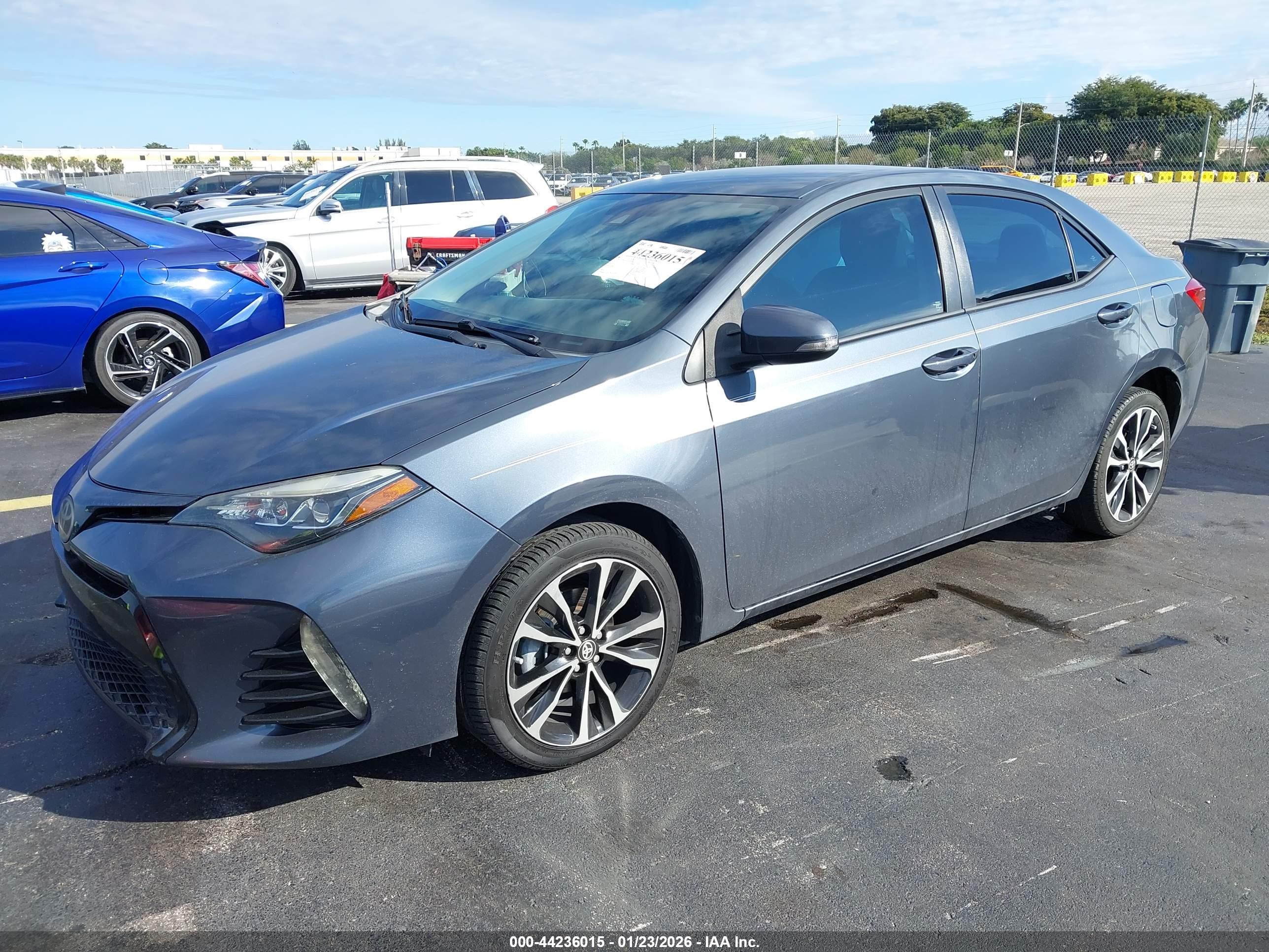TOYOTA COROLLA image 2
