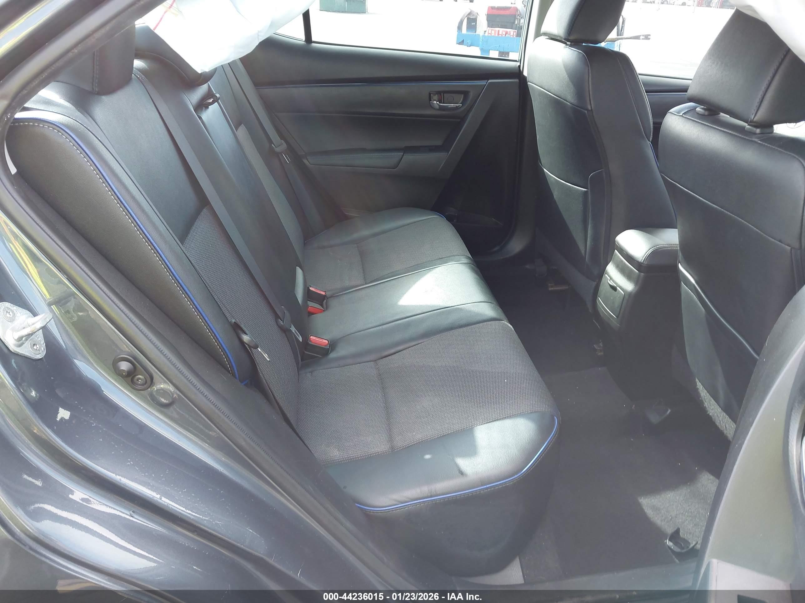 TOYOTA COROLLA image 8