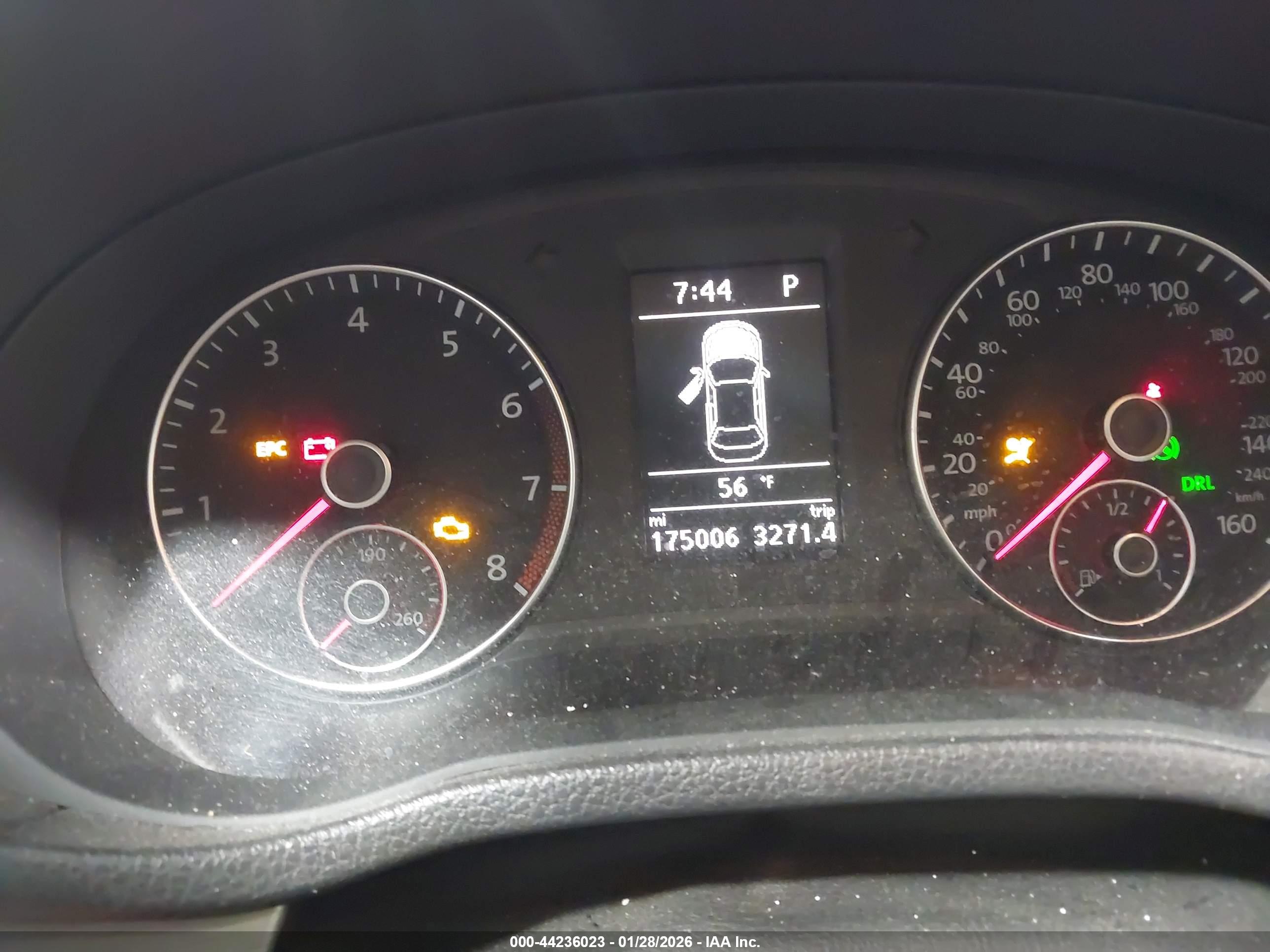 VOLKSWAGEN PASSAT image 7