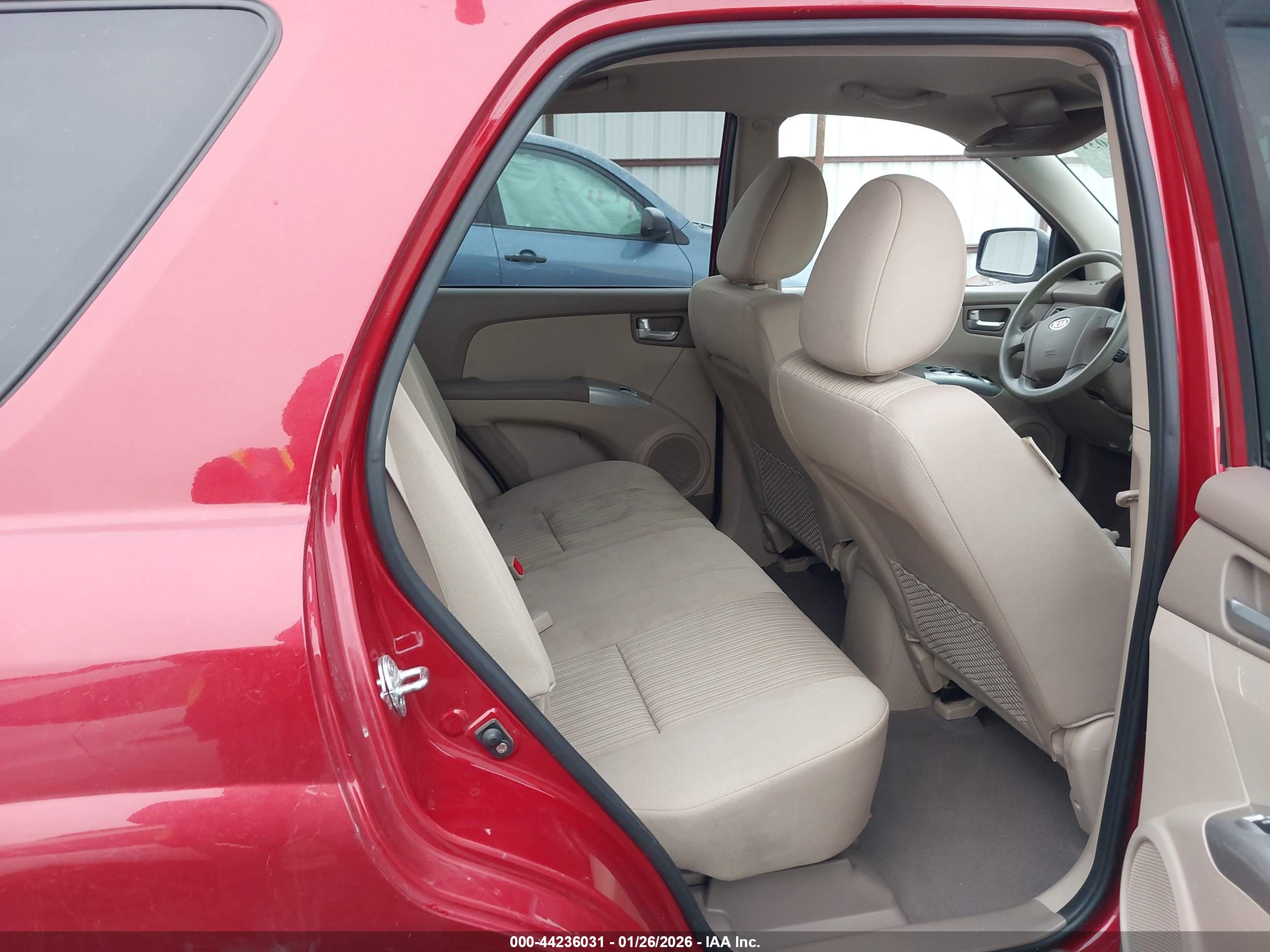 KIA SPORTAGE image 8