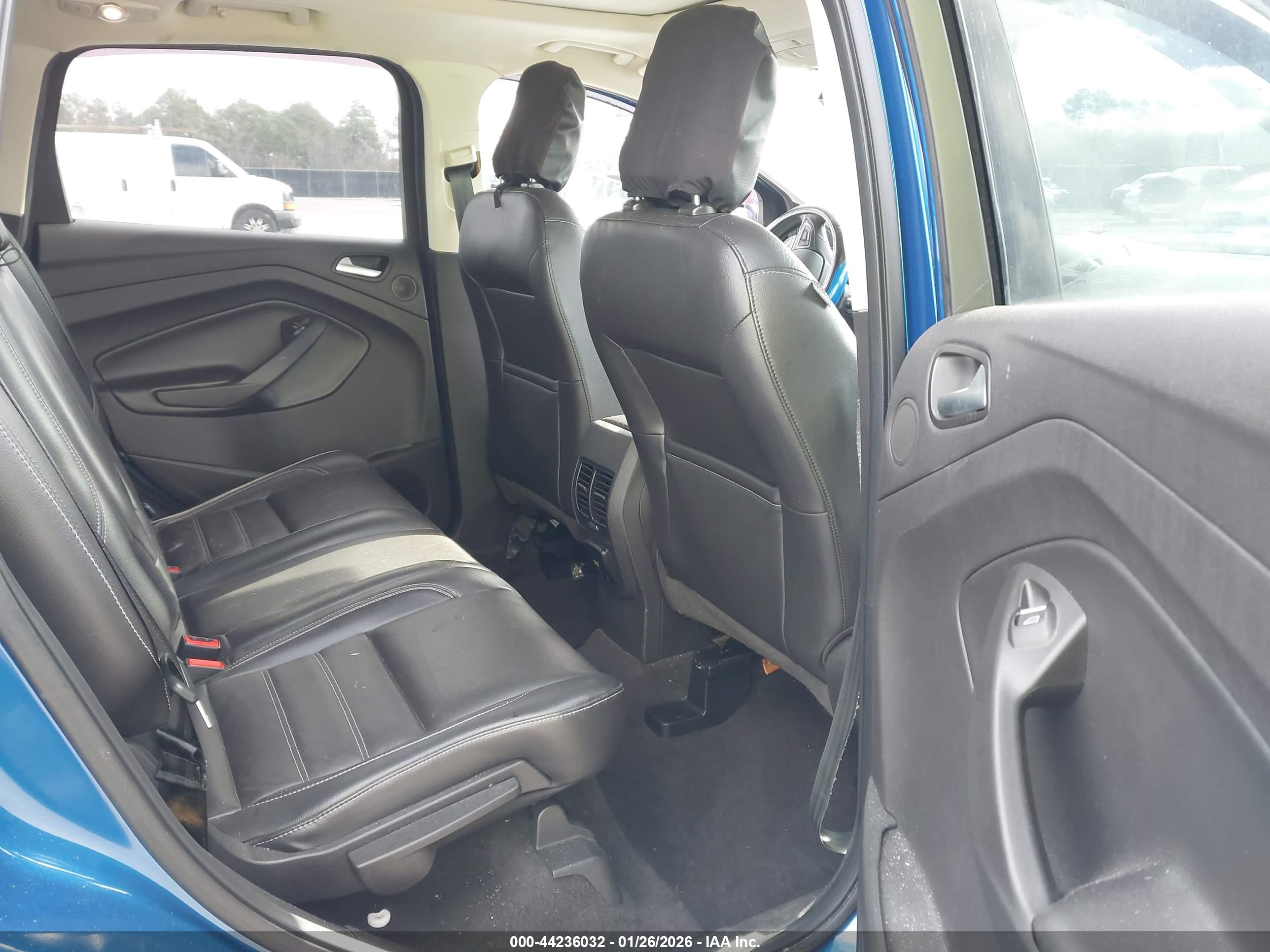 FORD ESCAPE image 8