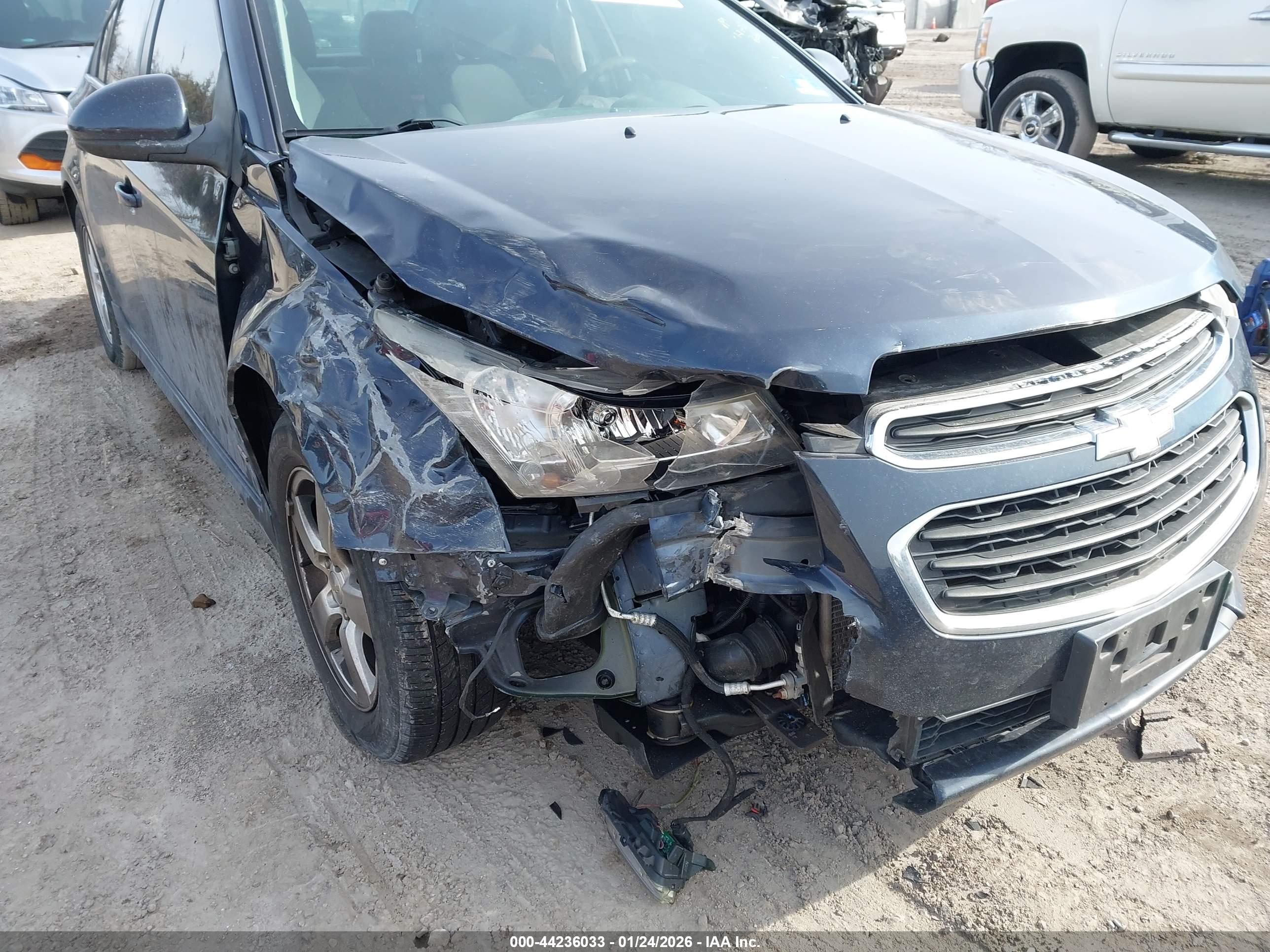 CHEVROLET CRUZE image 6