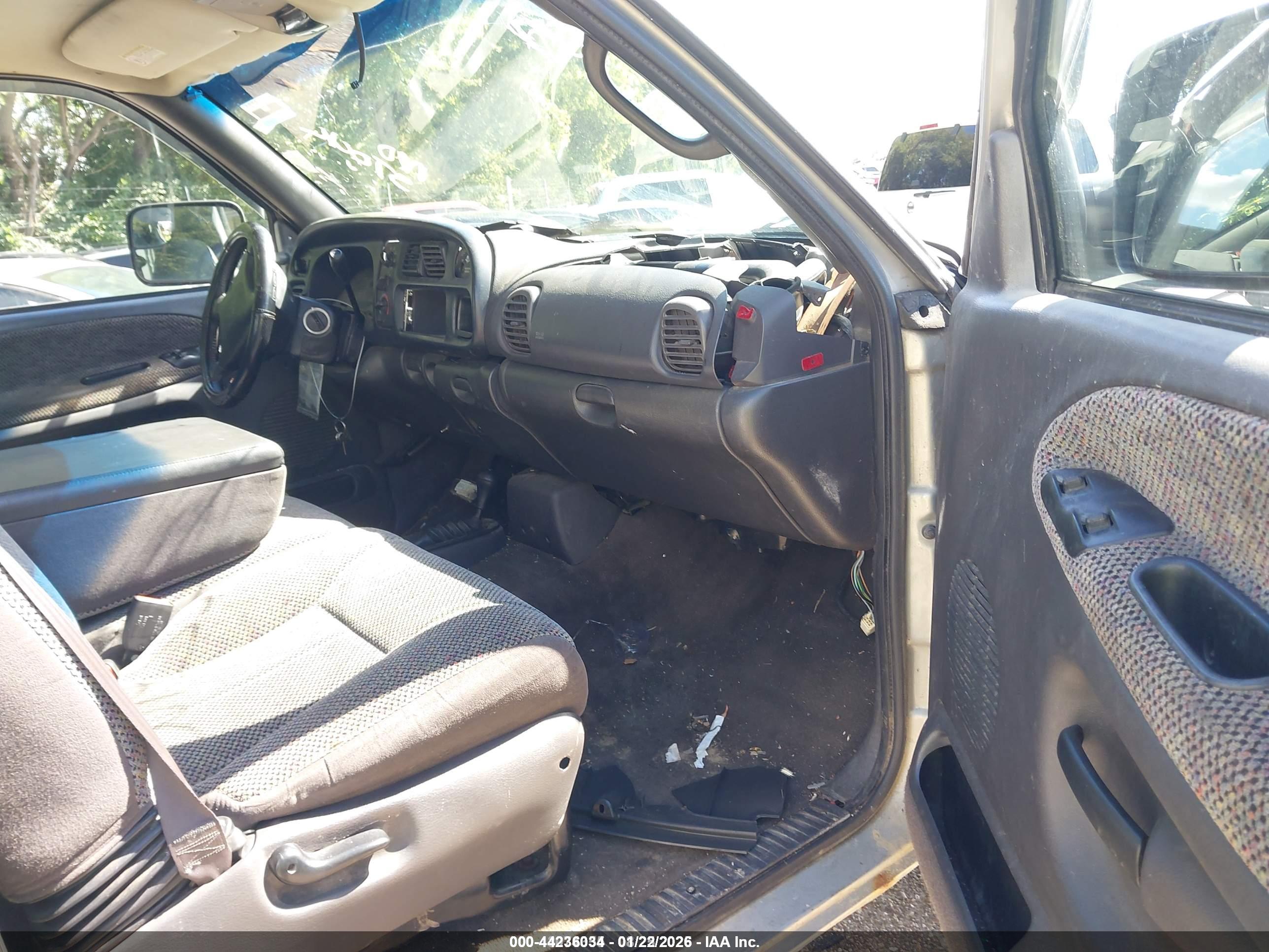 DODGE RAM image 8