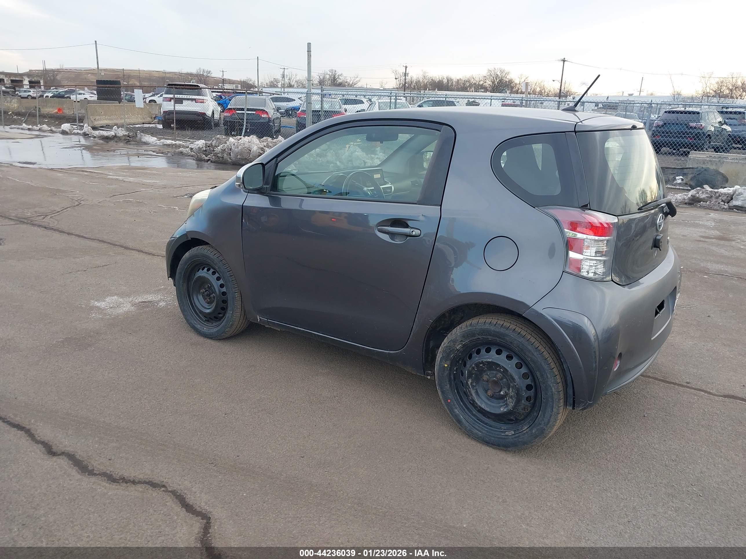 SCION IQ image 3