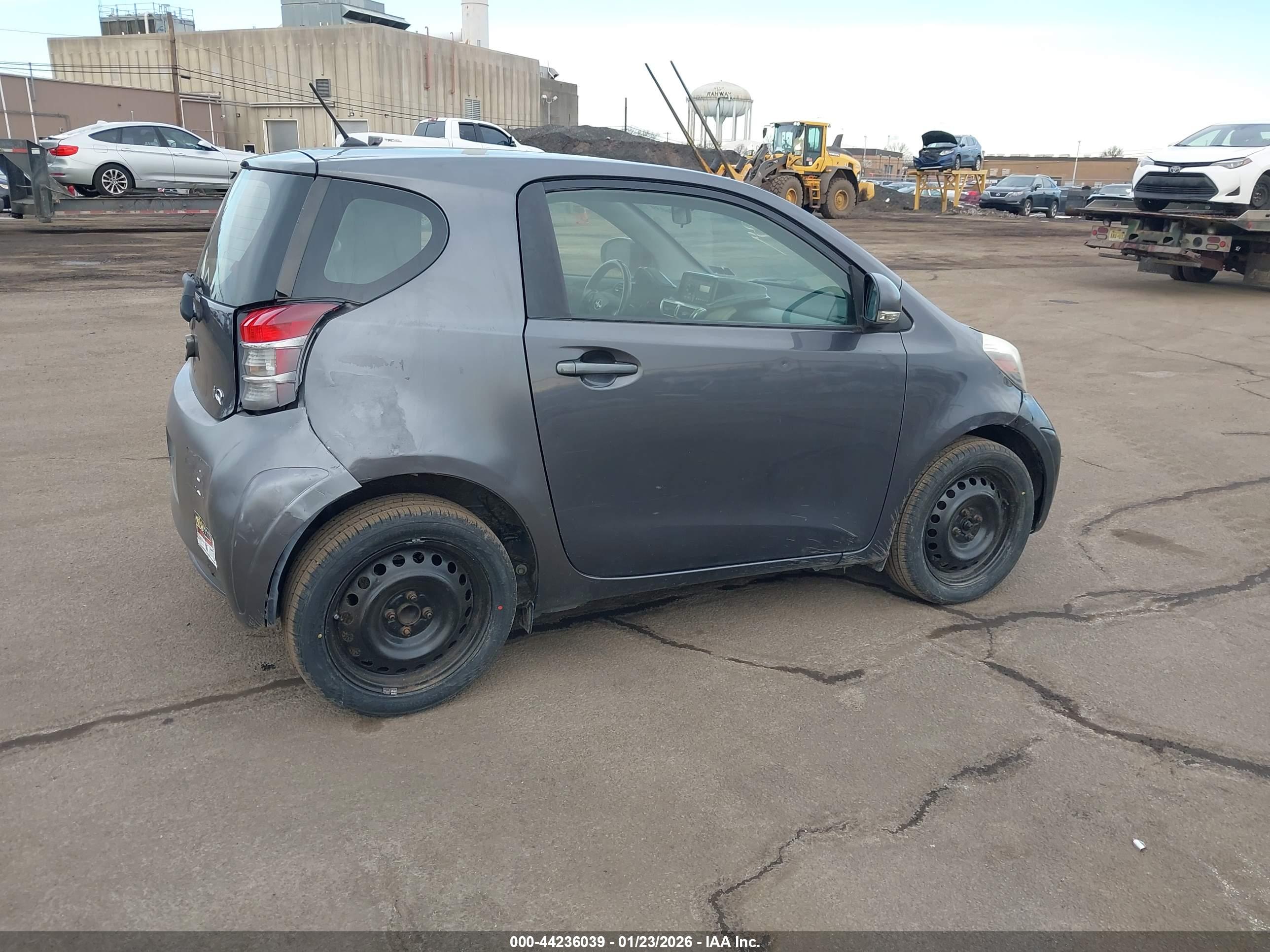 SCION IQ image 4