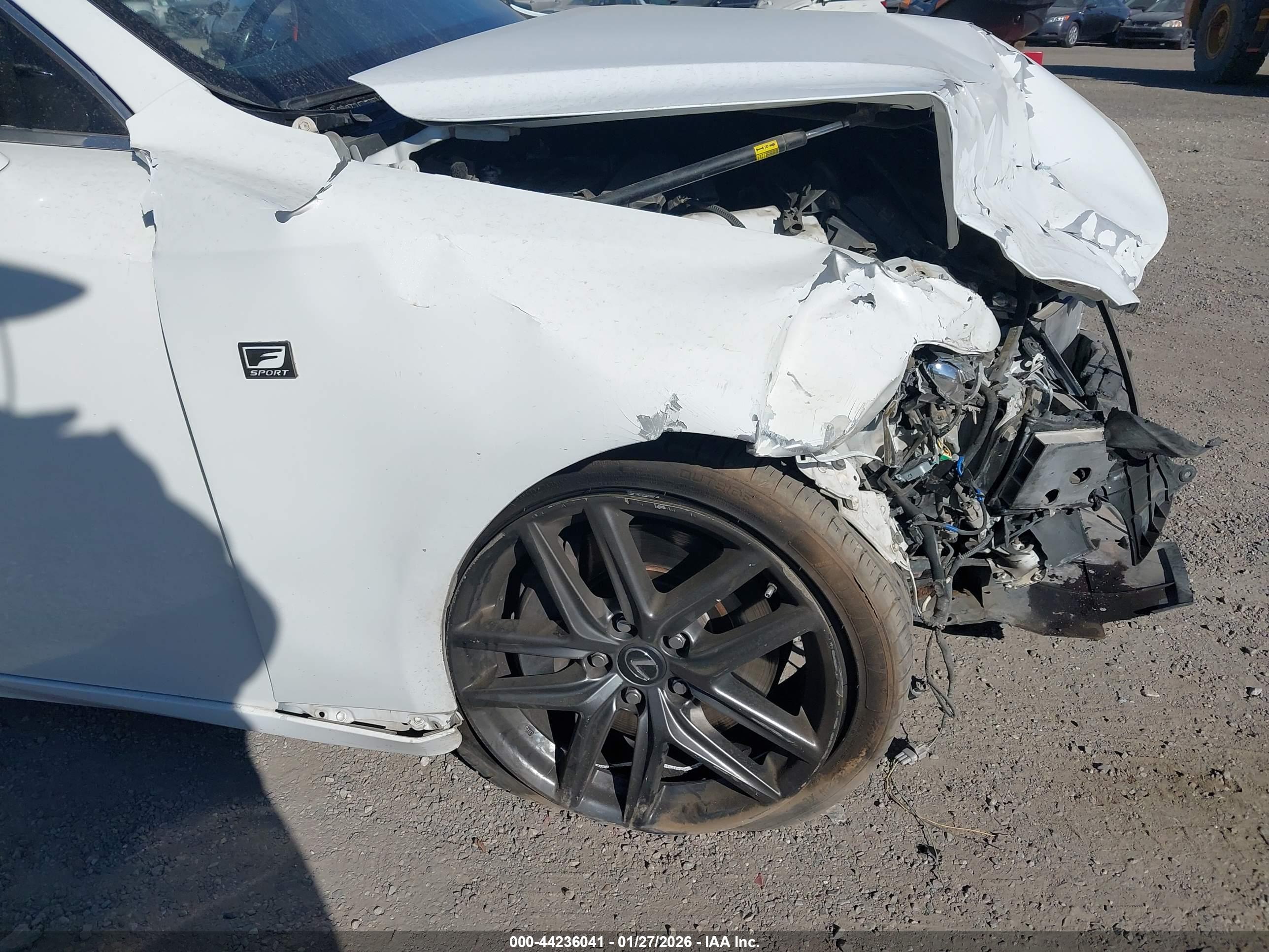 LEXUS IS image 6