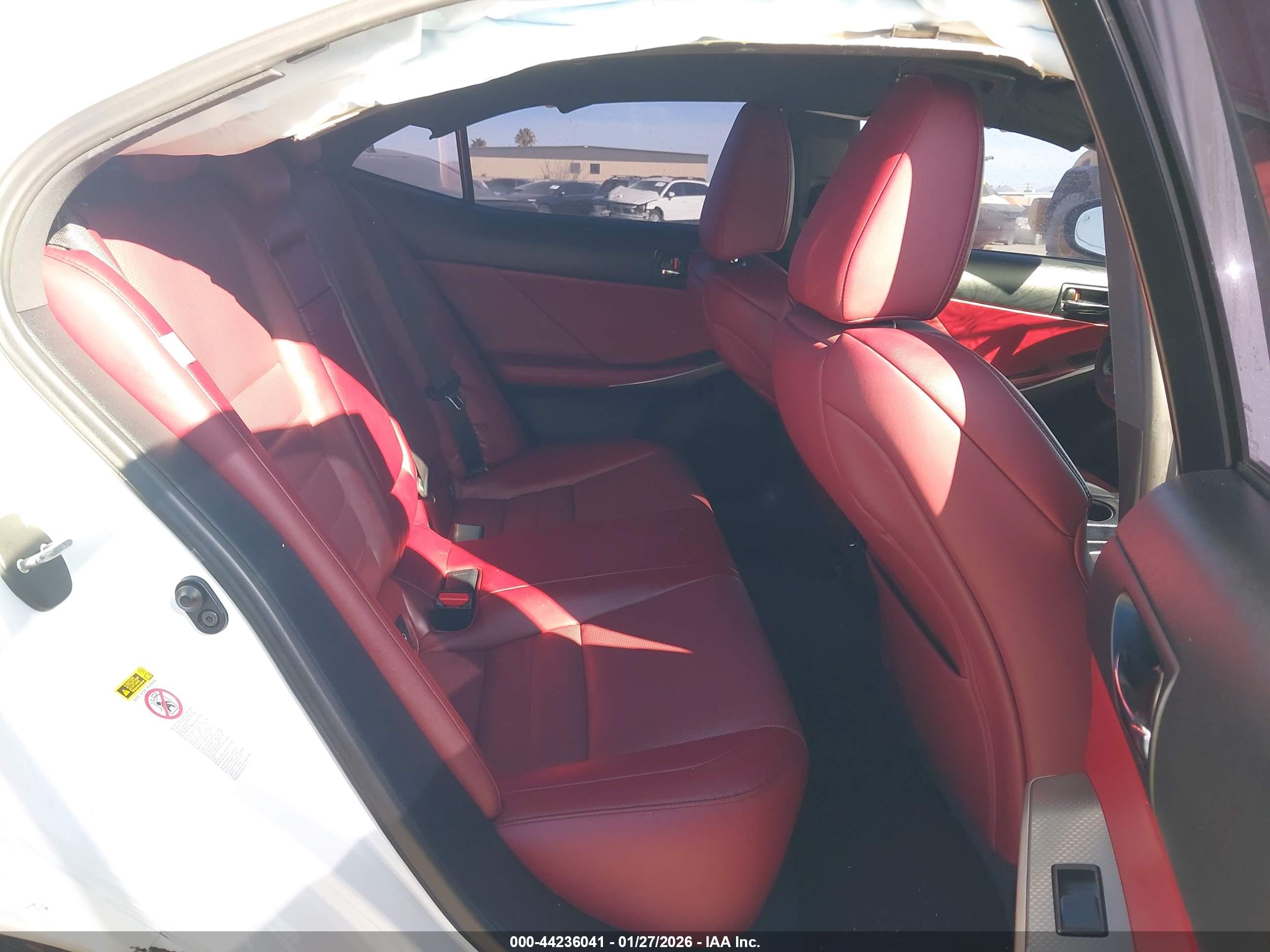 LEXUS IS image 8
