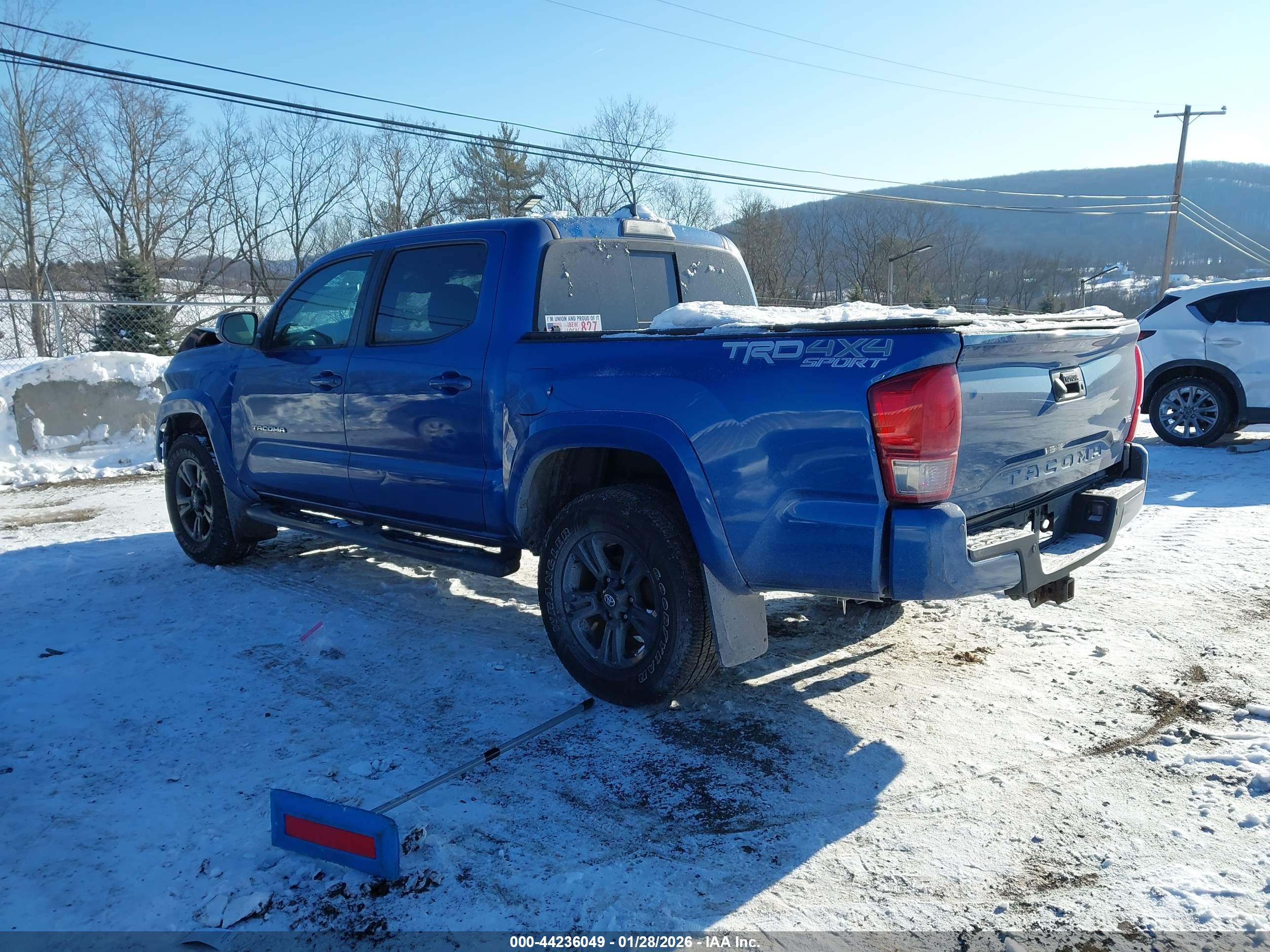 TOYOTA TACOMA image 3