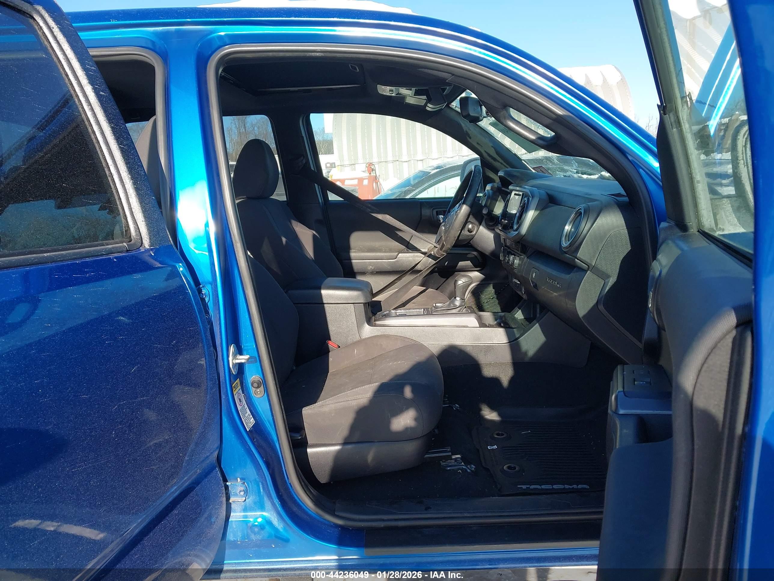 TOYOTA TACOMA image 5