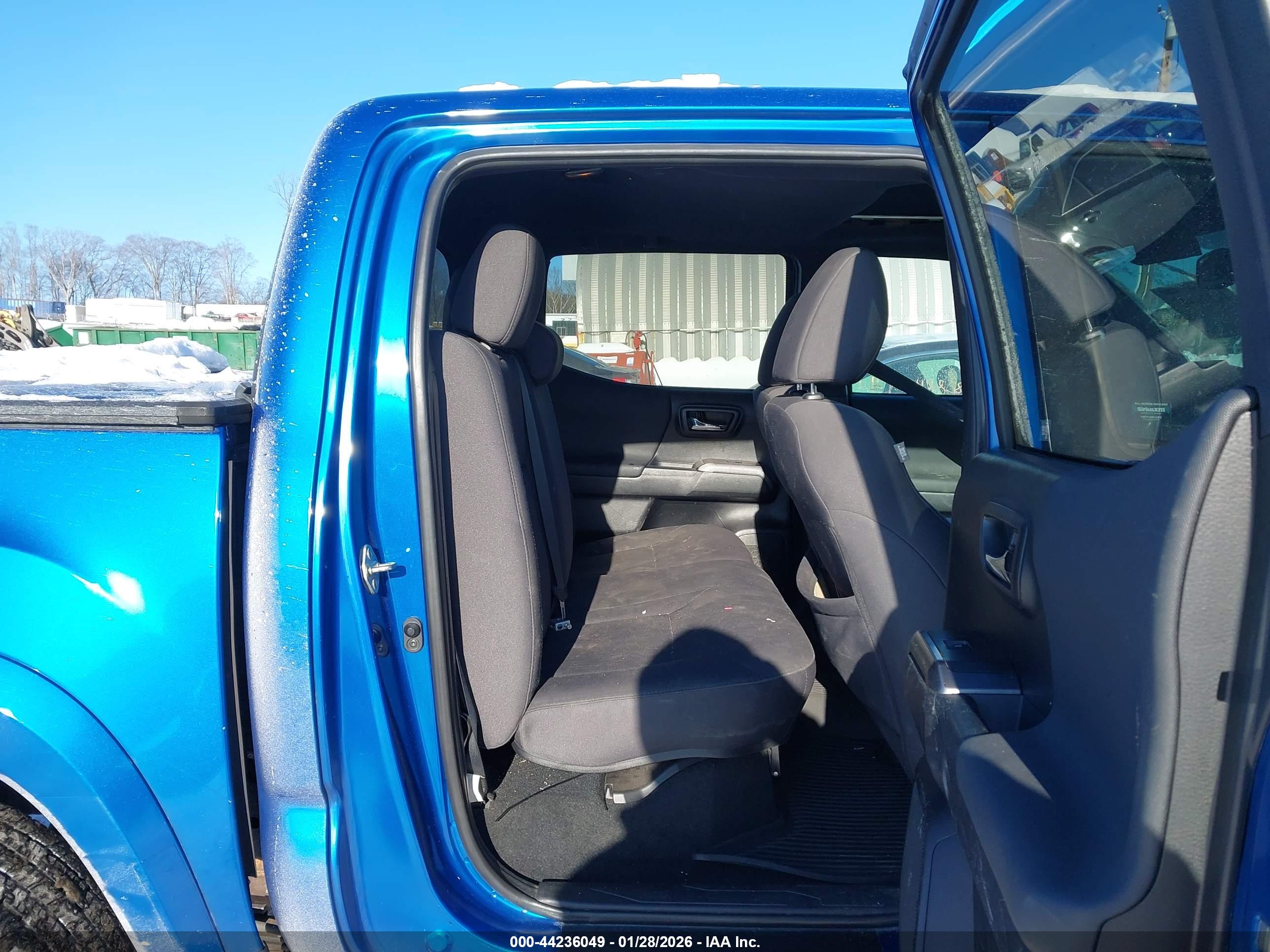 TOYOTA TACOMA image 8