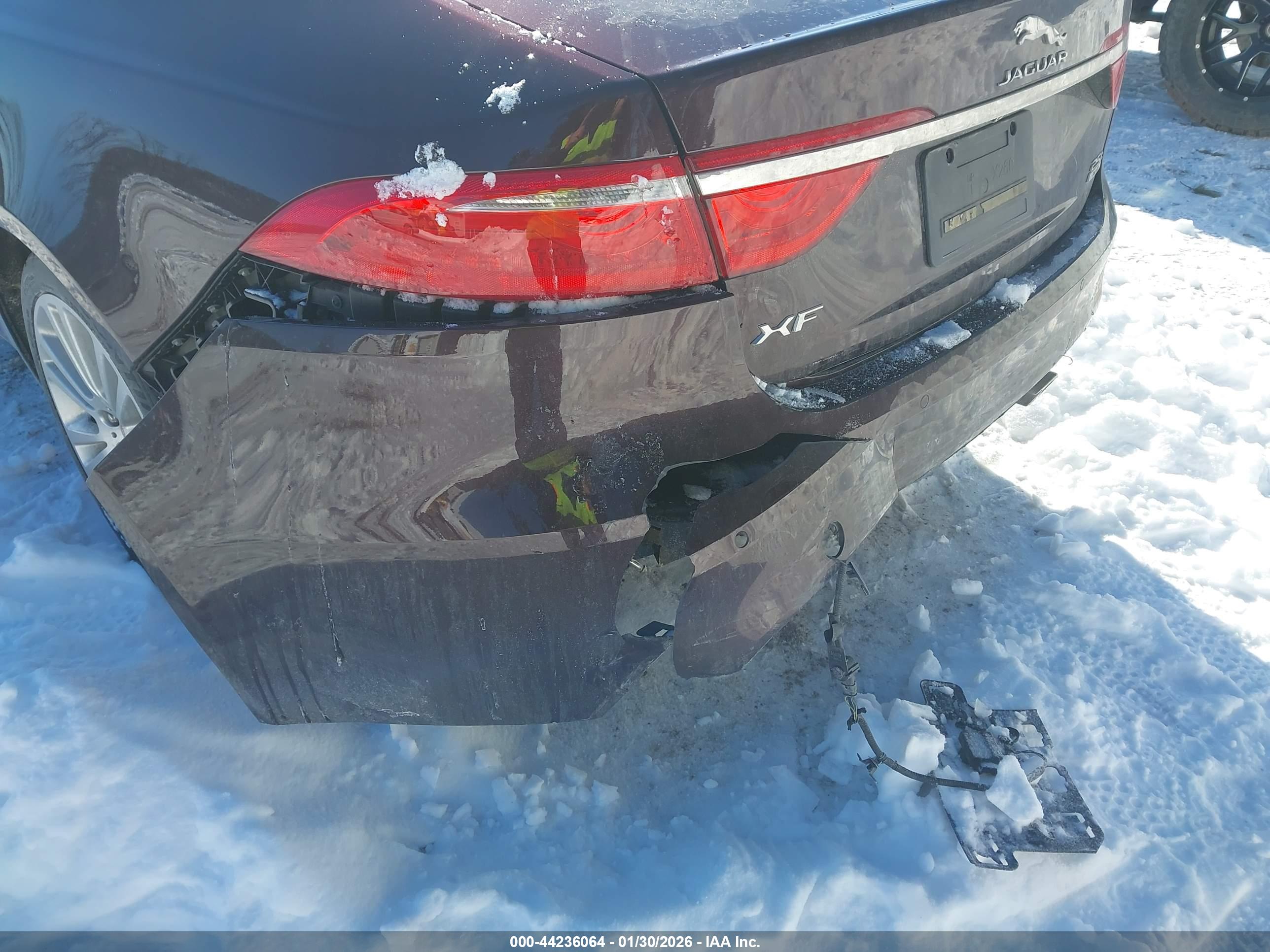 JAGUAR XF image 6