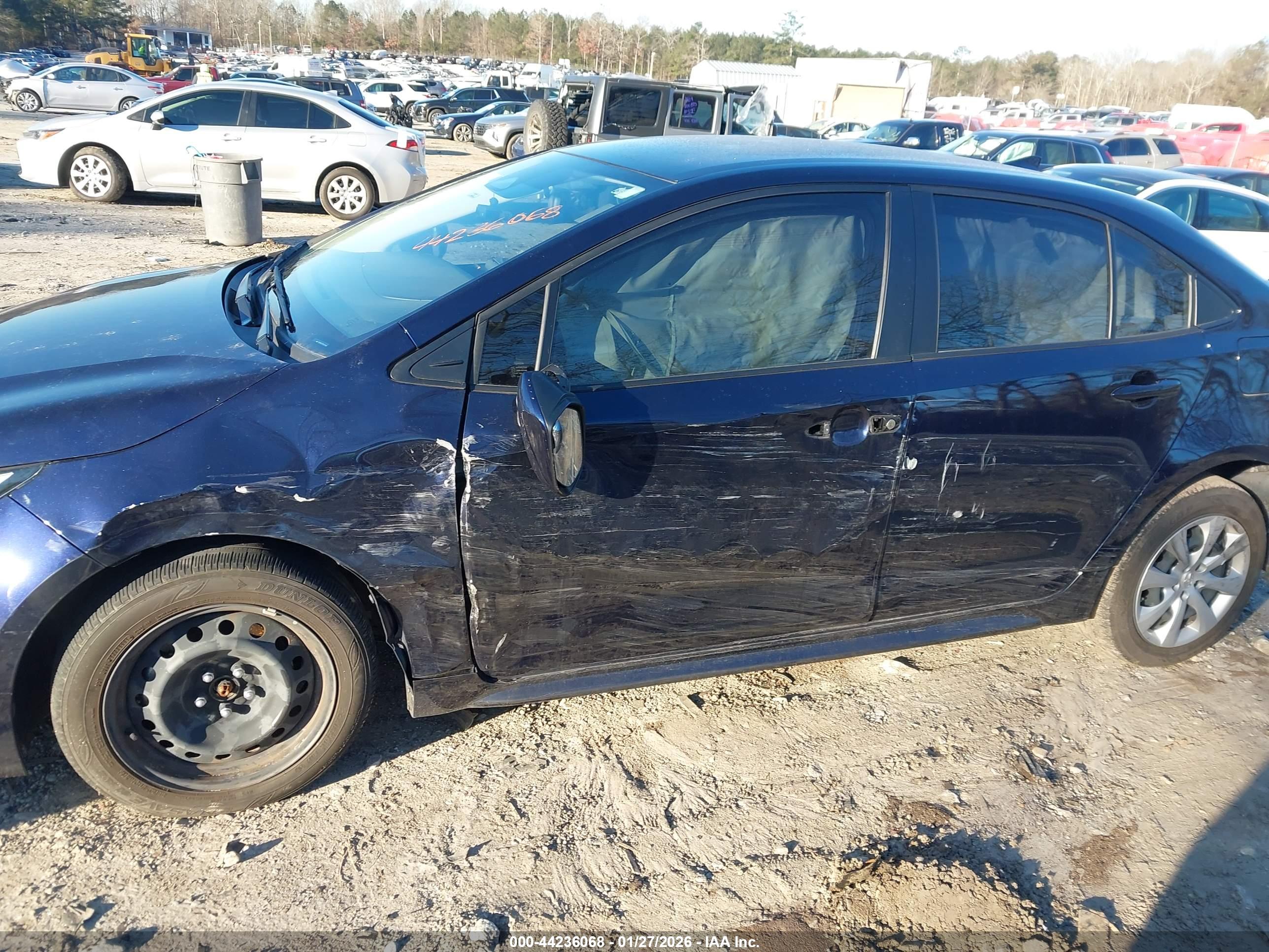 TOYOTA COROLLA image 6