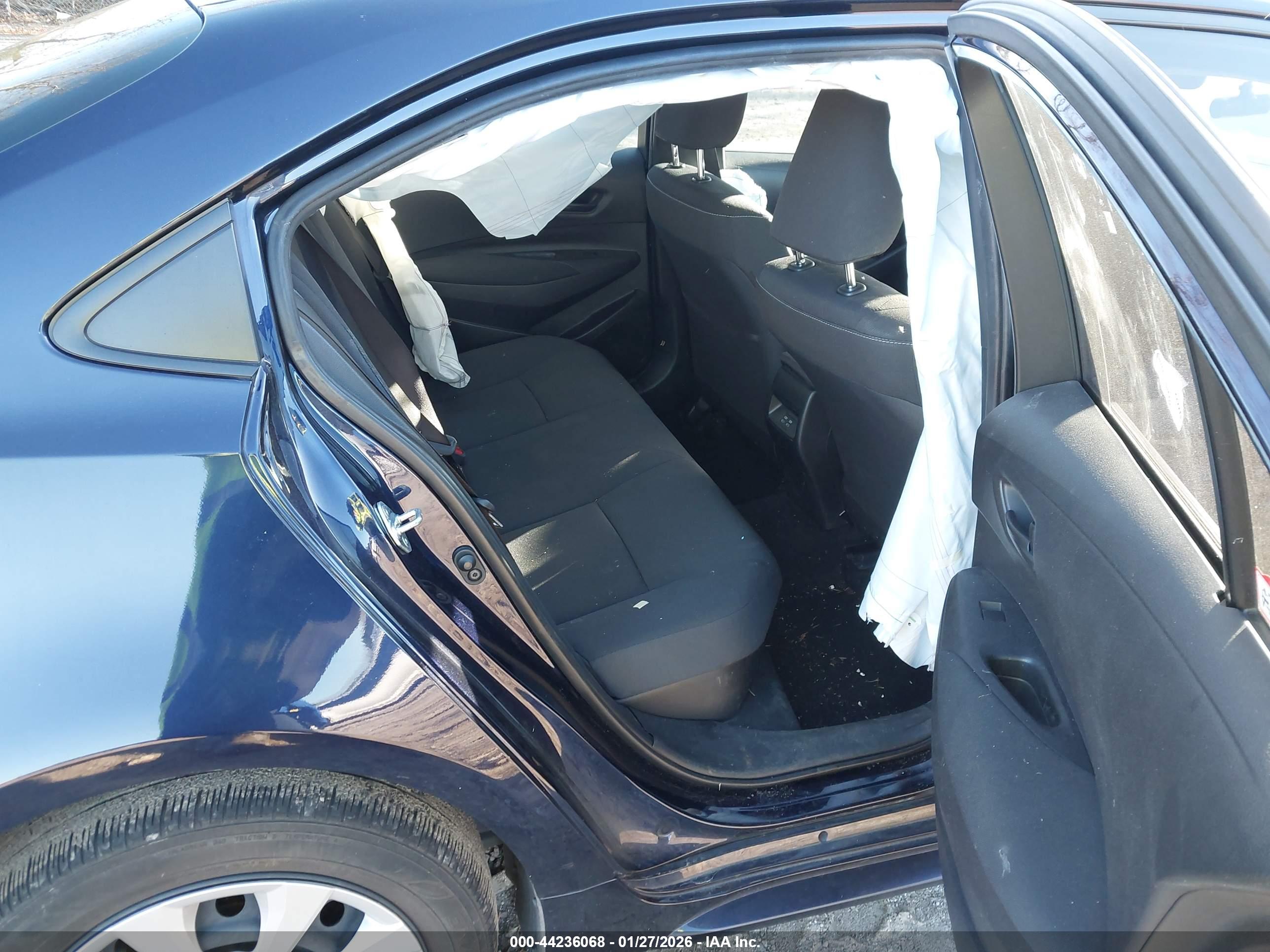 TOYOTA COROLLA image 8