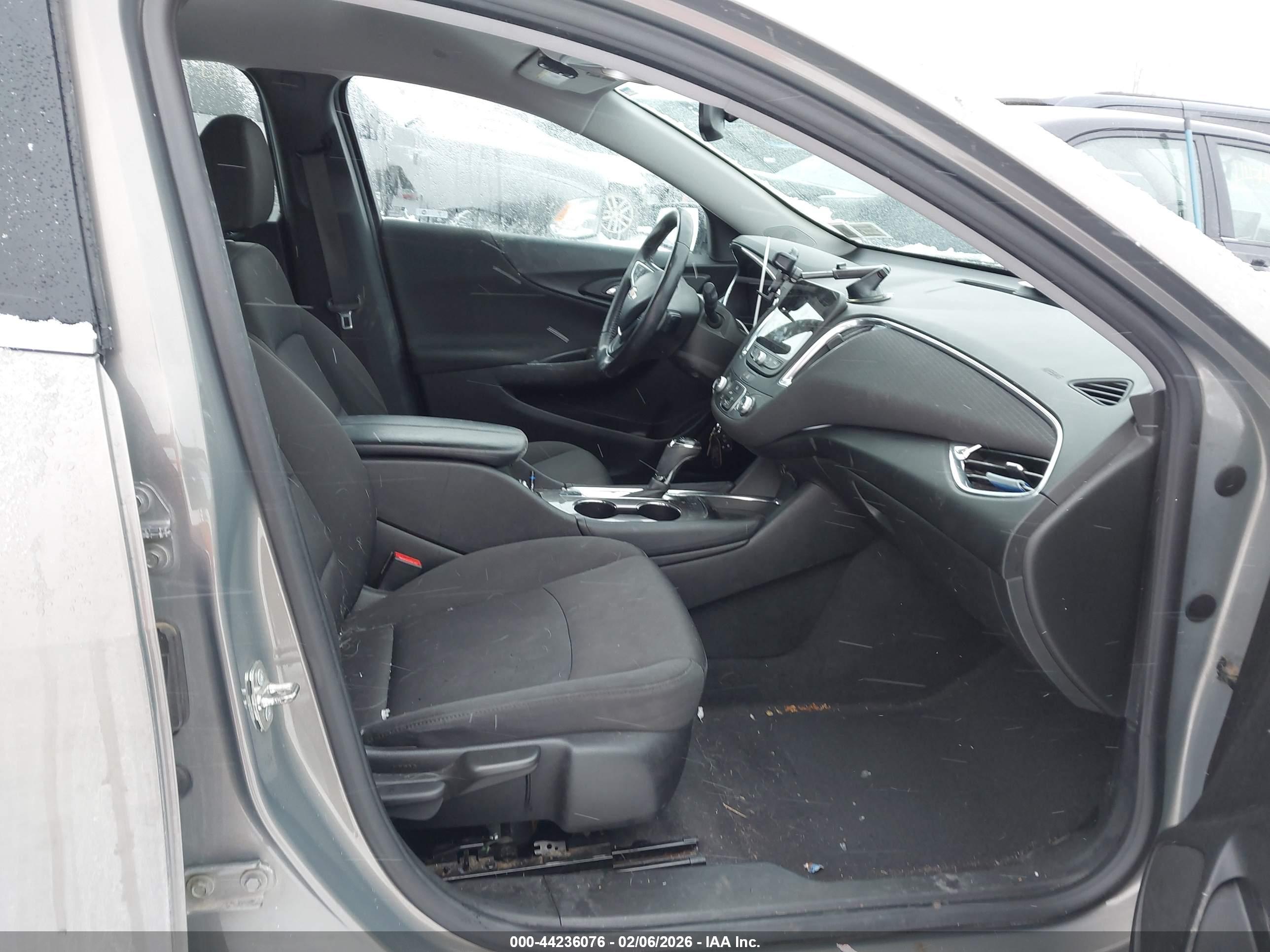 CHEVROLET MALIBU image 5