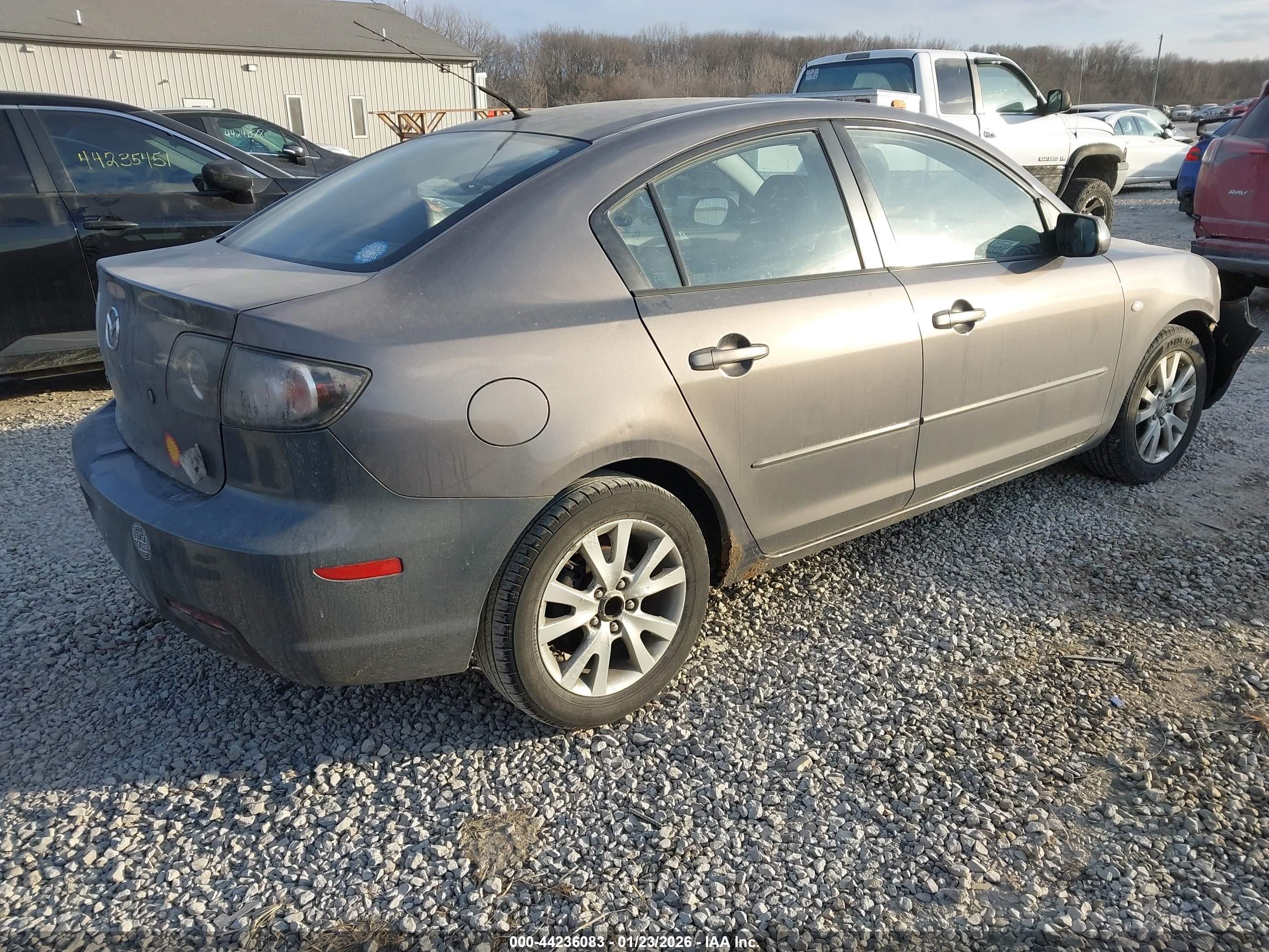 MAZDA MAZDA3 image 4