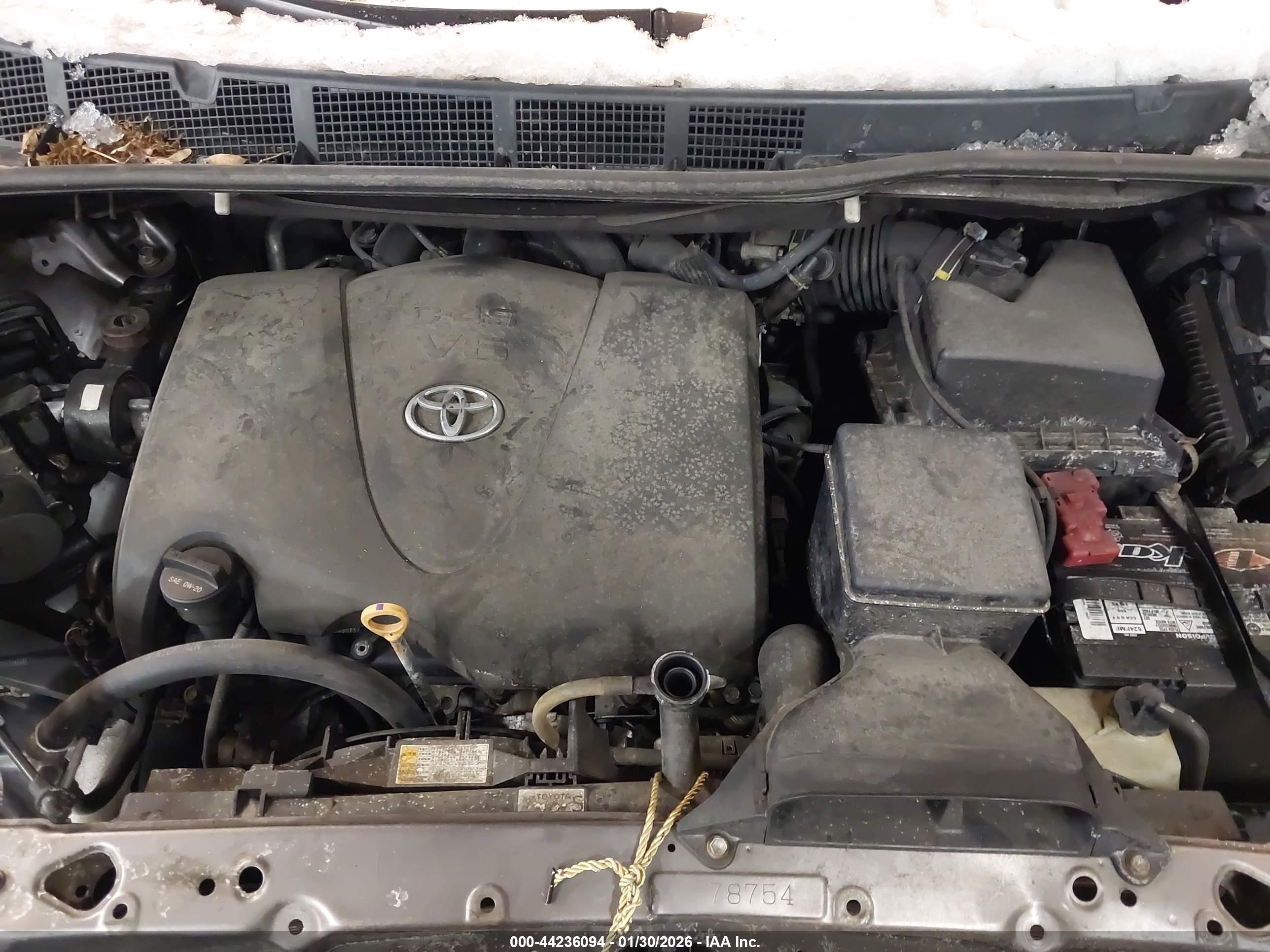 TOYOTA SIENNA image 10