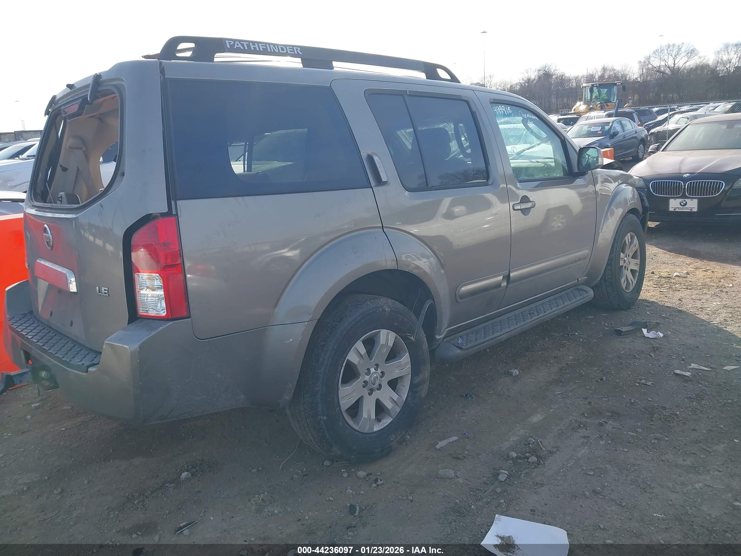 NISSAN PATHFINDER image 4