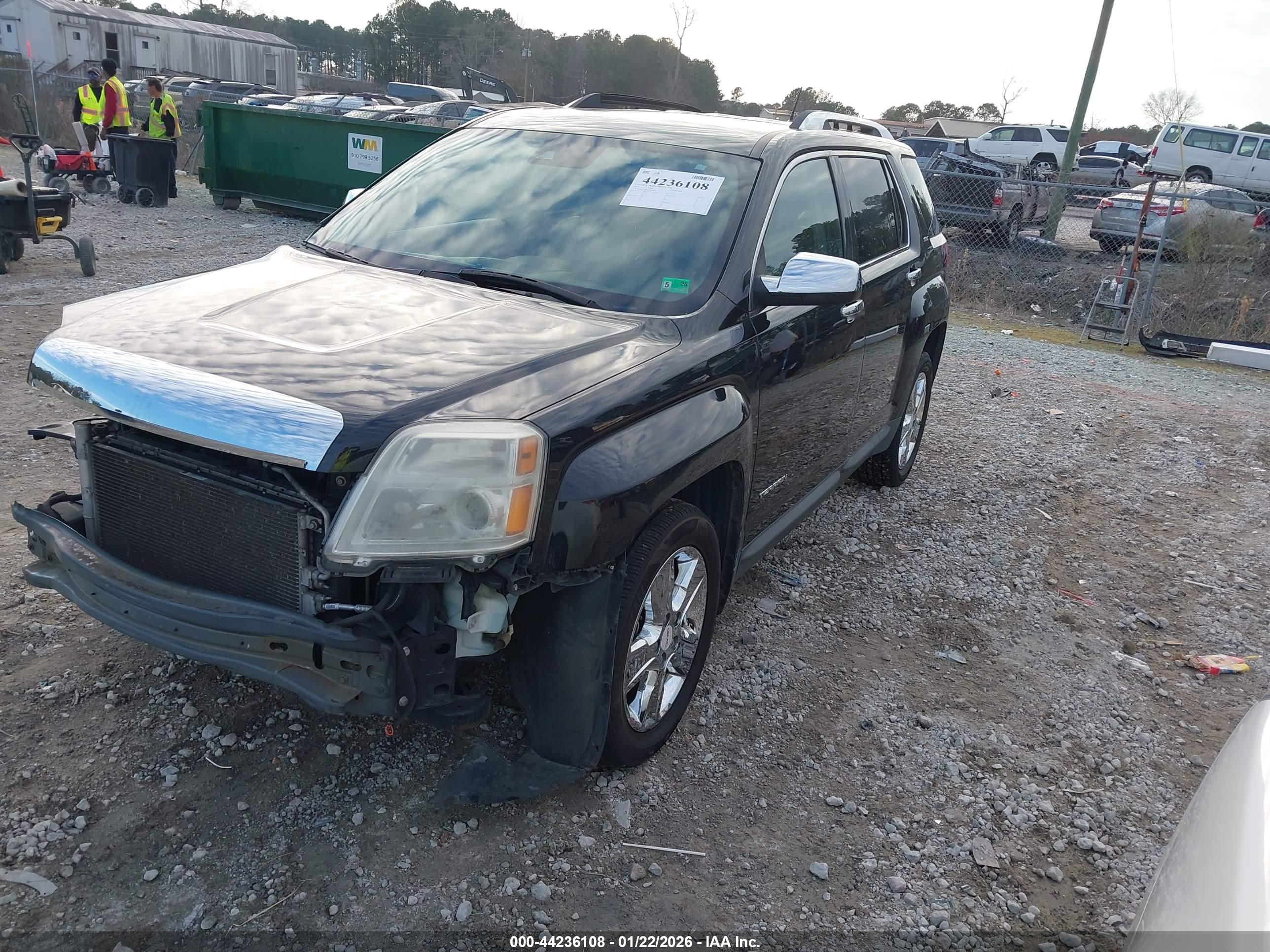 GMC TERRAIN image 2
