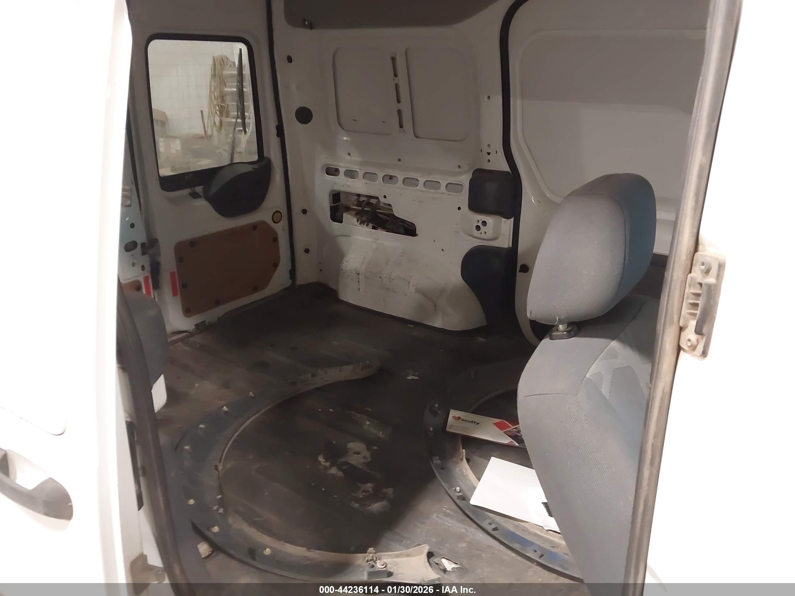 FORD TRANSIT image 8