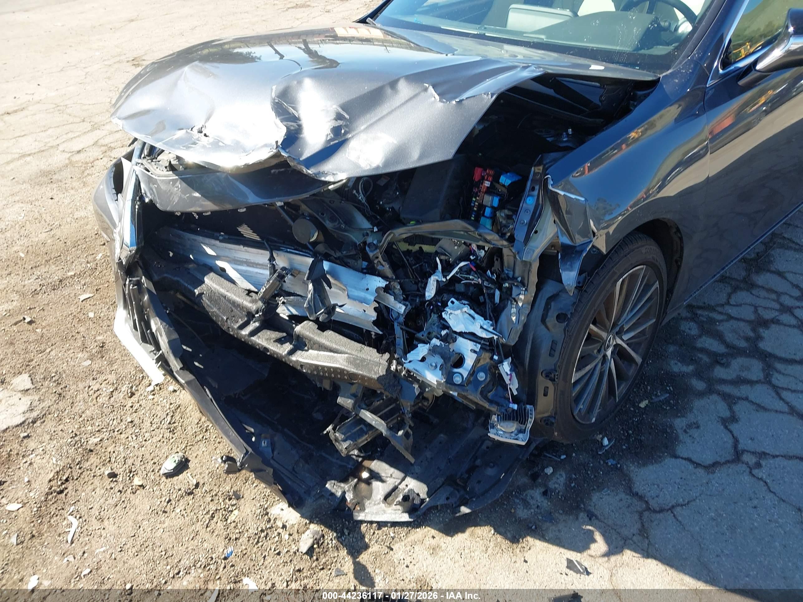 LEXUS ES image 6