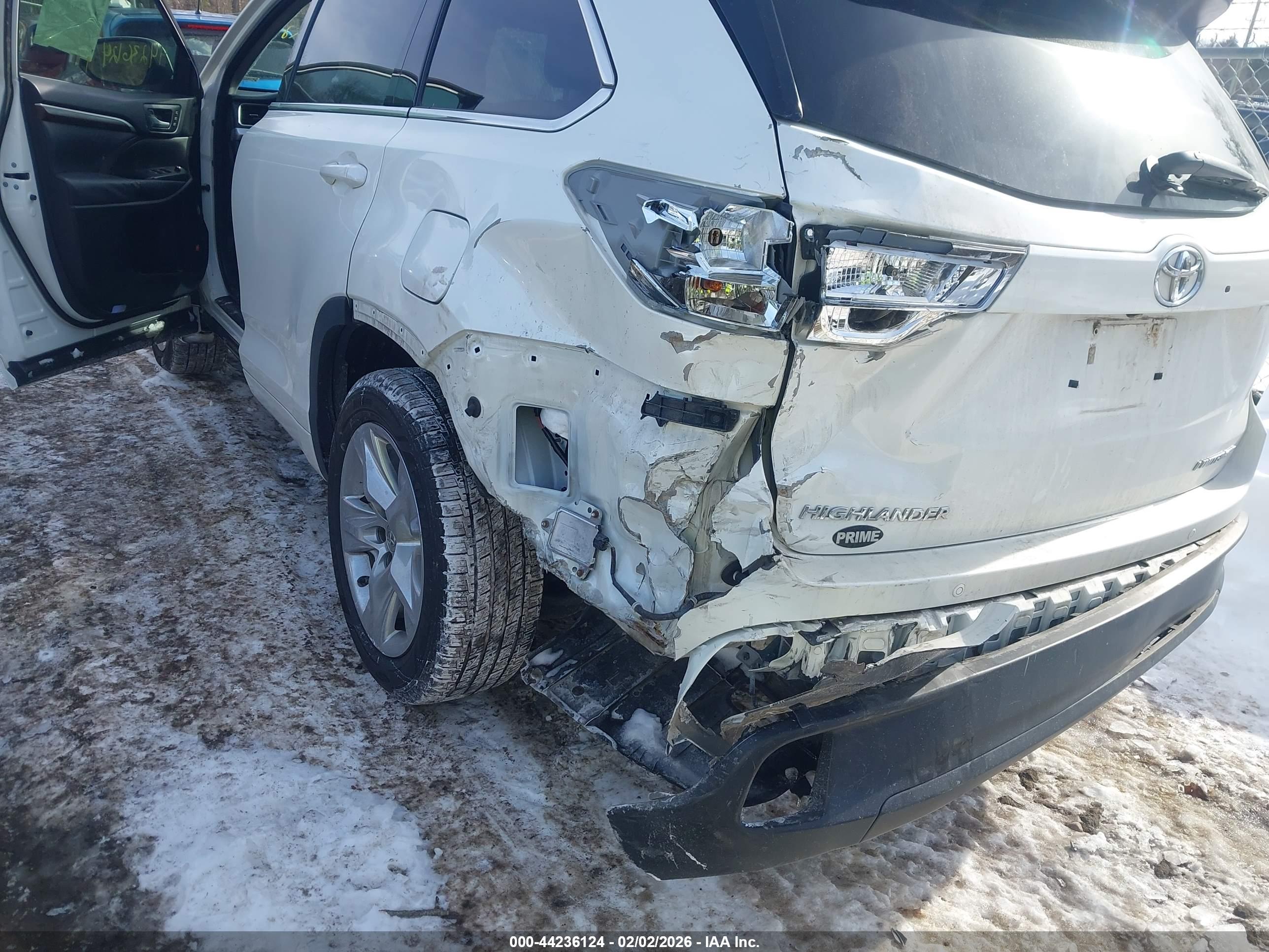 TOYOTA HIGHLANDER image 6