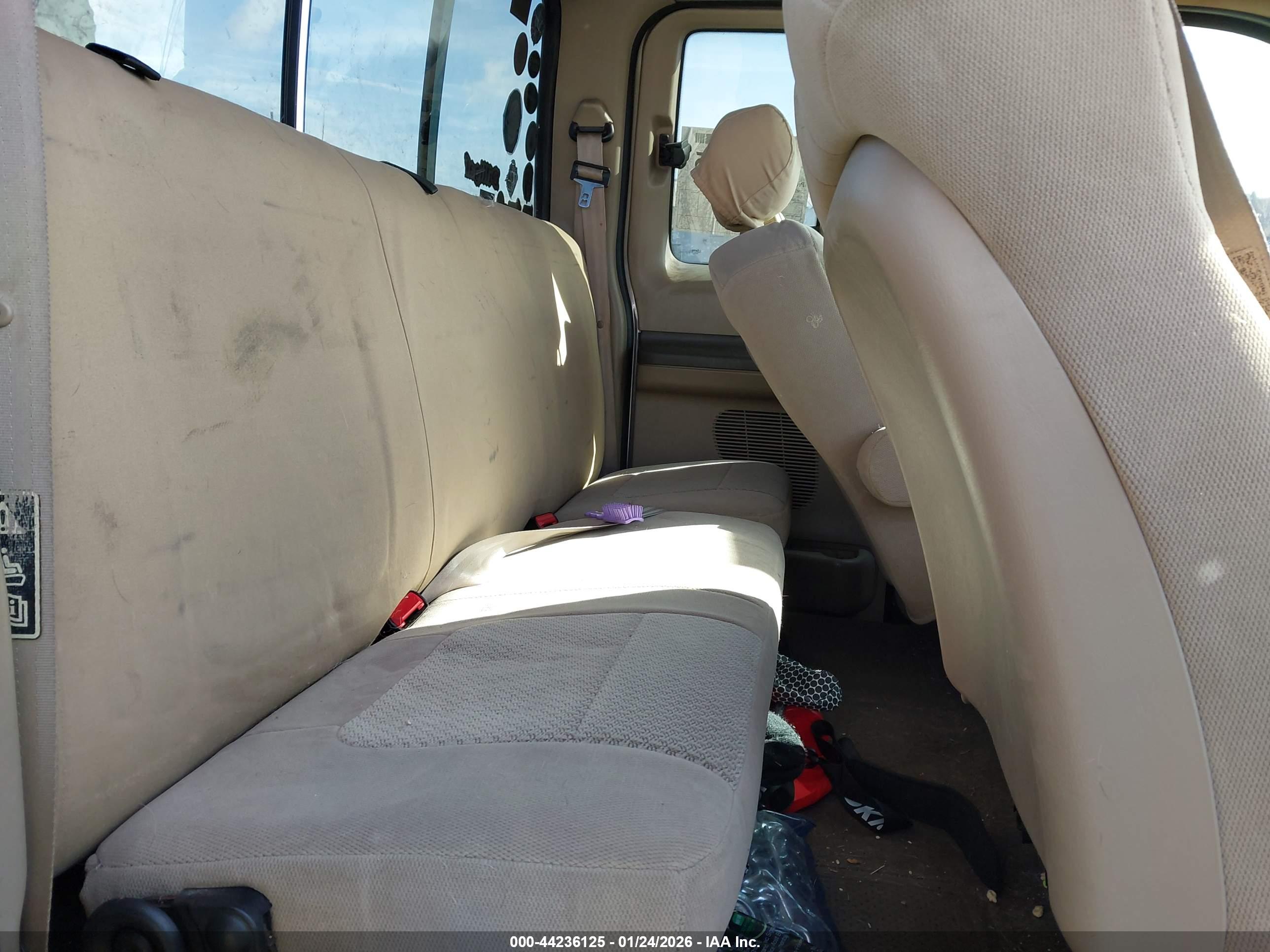 FORD F-250 image 8
