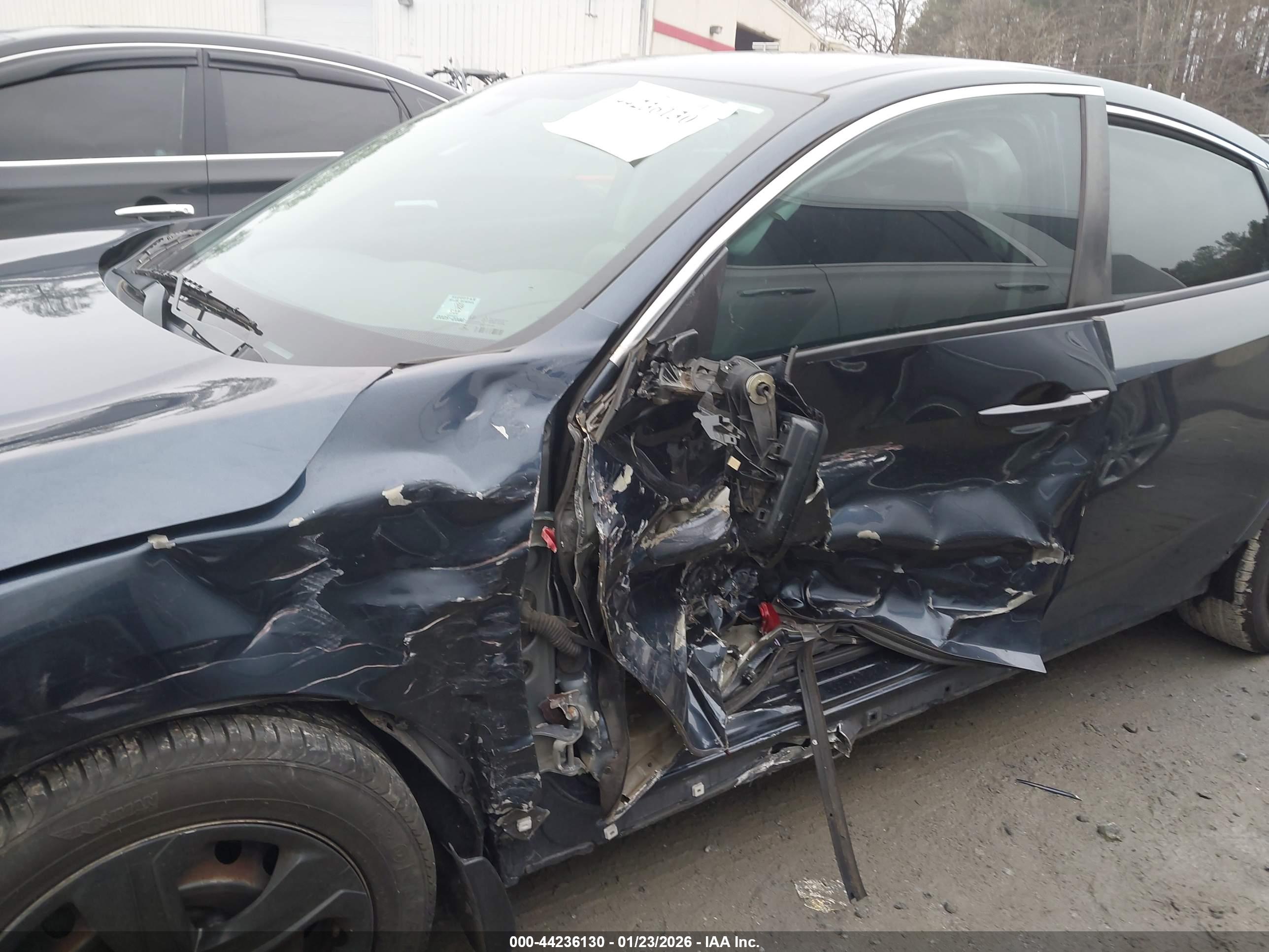 HONDA CIVIC image 6