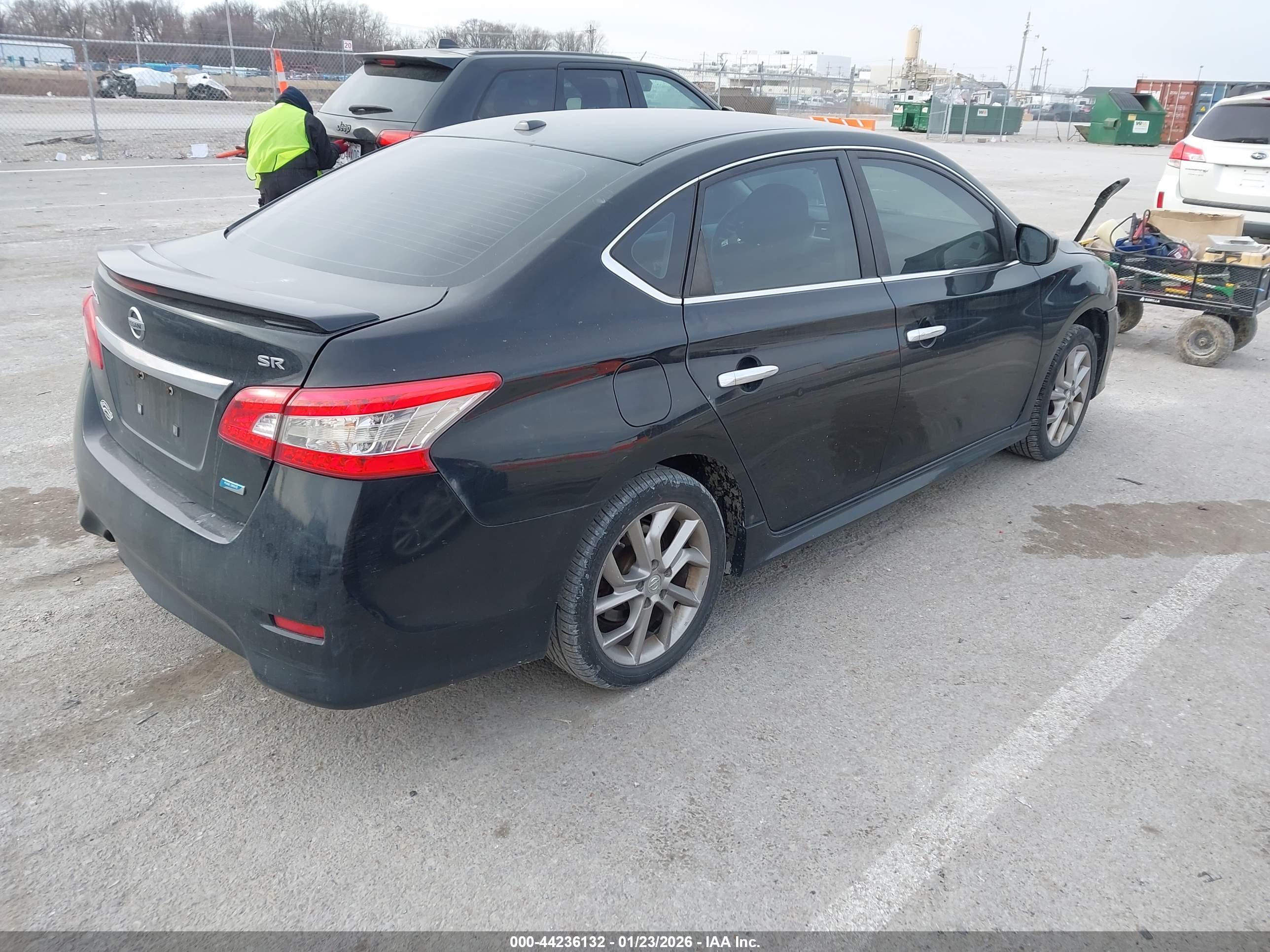 NISSAN SENTRA image 4