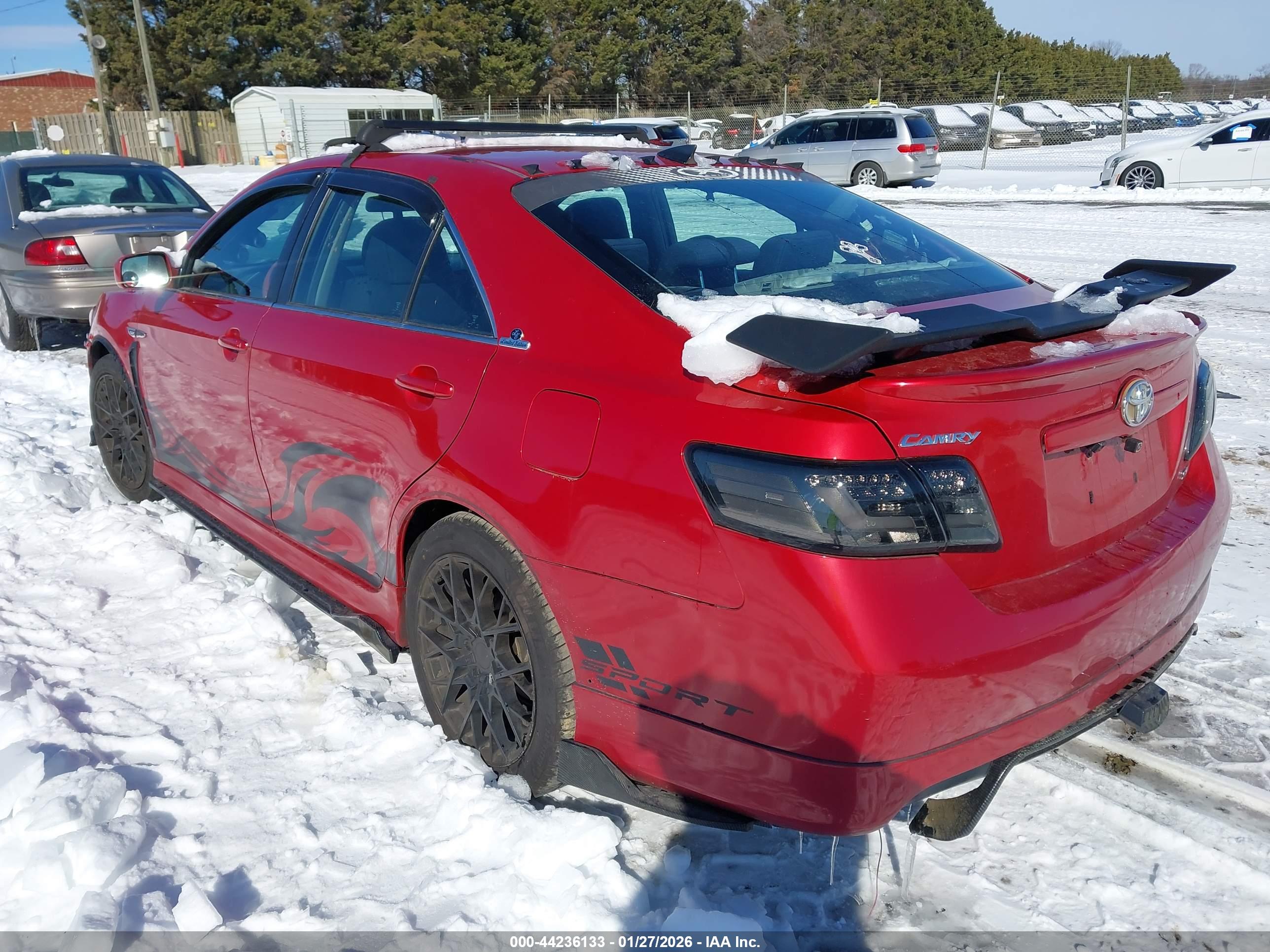 TOYOTA CAMRY image 3