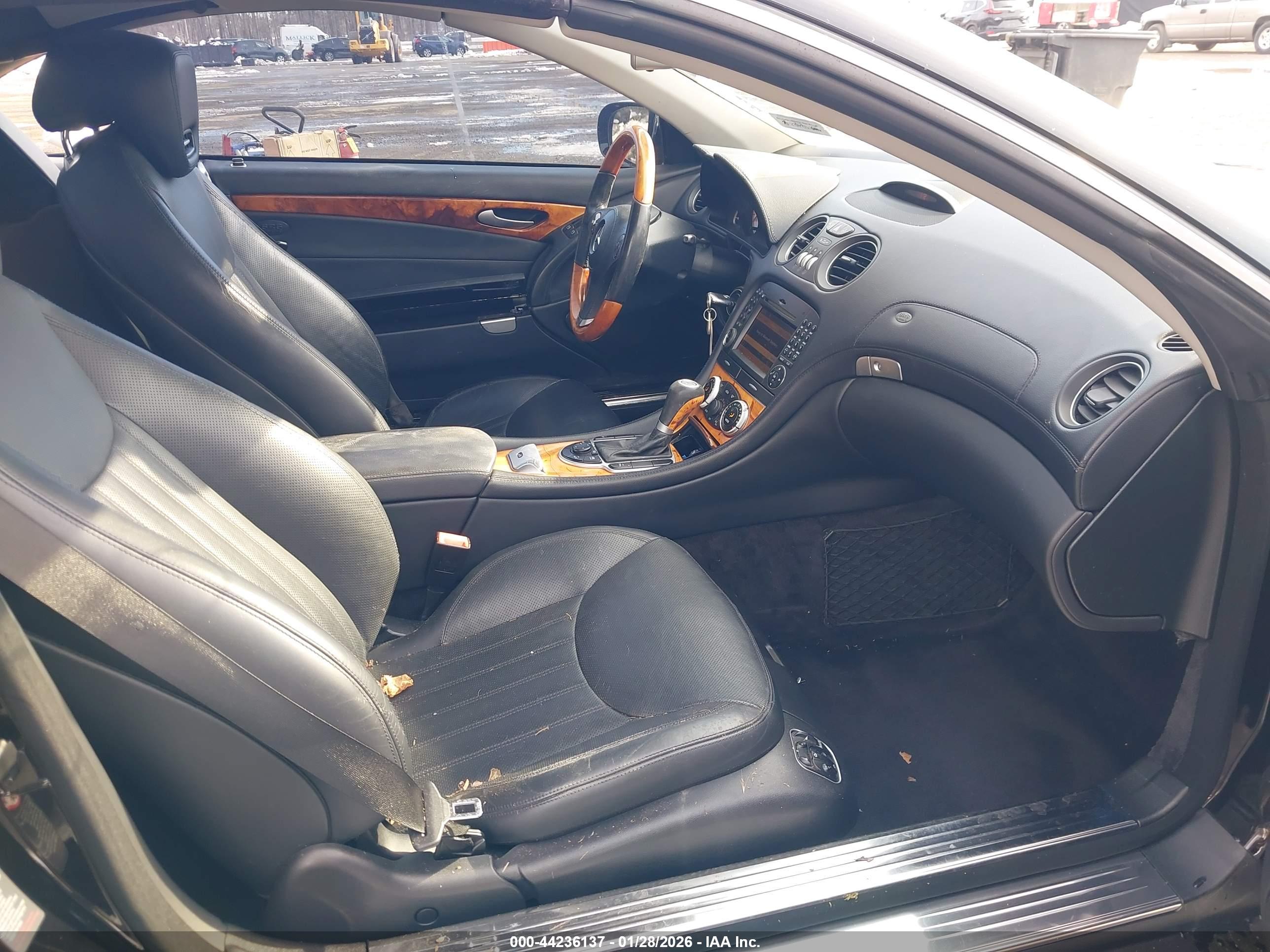 MERCEDES-BENZ SL image 5