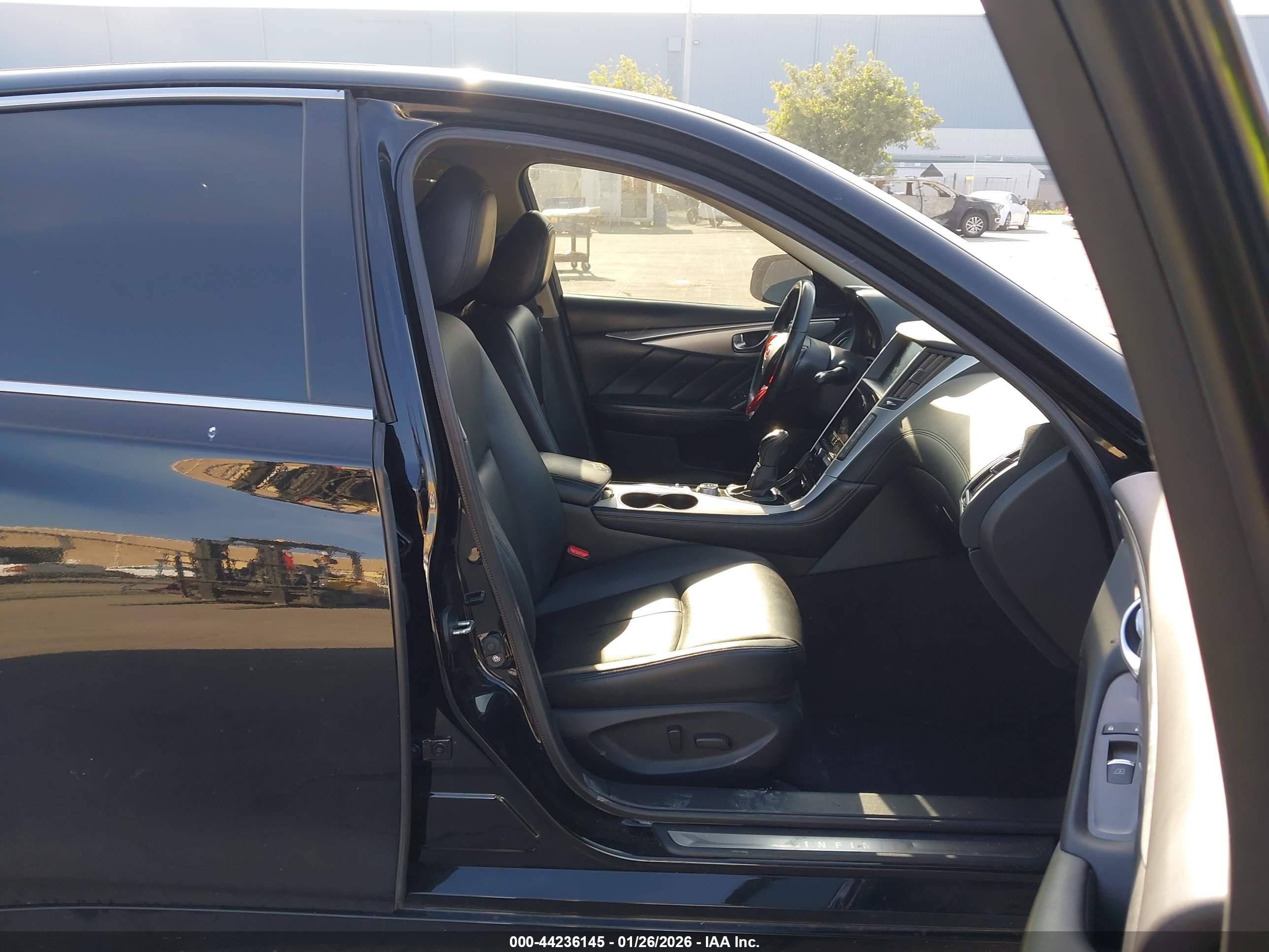 INFINITI Q50 image 5