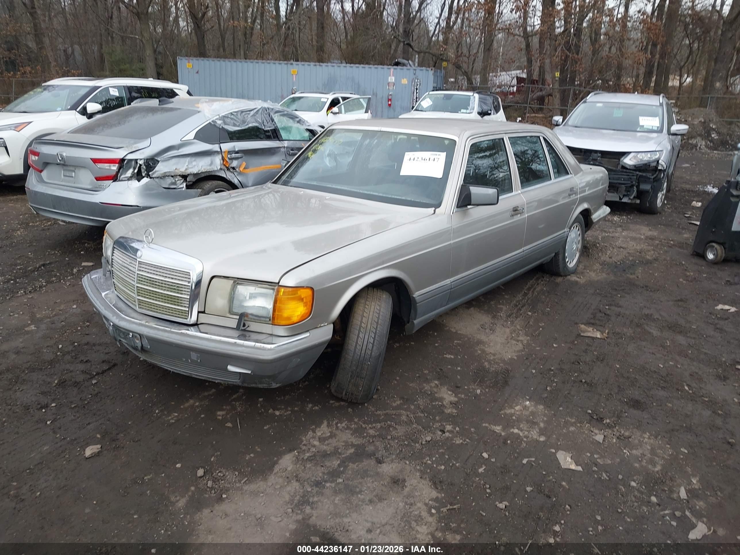 MERCEDES-BENZ 420 image 2