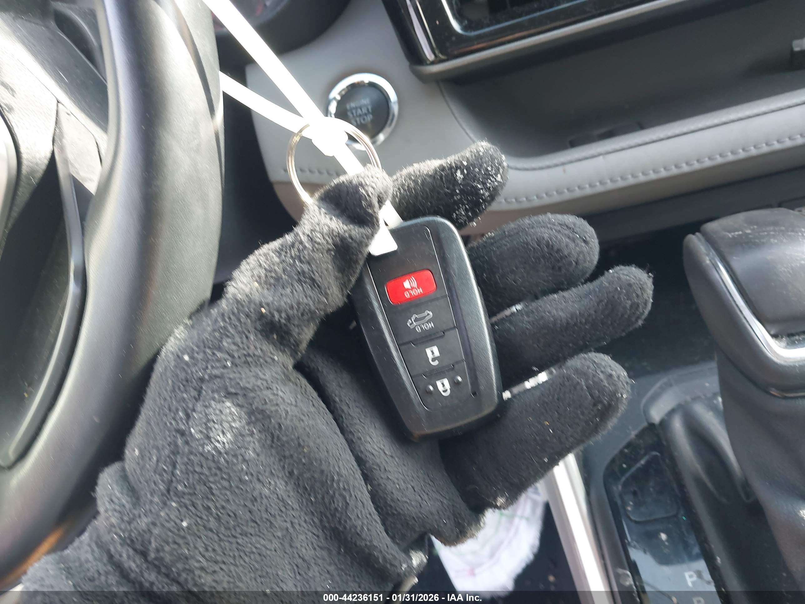 TOYOTA HIGHLANDER image 11