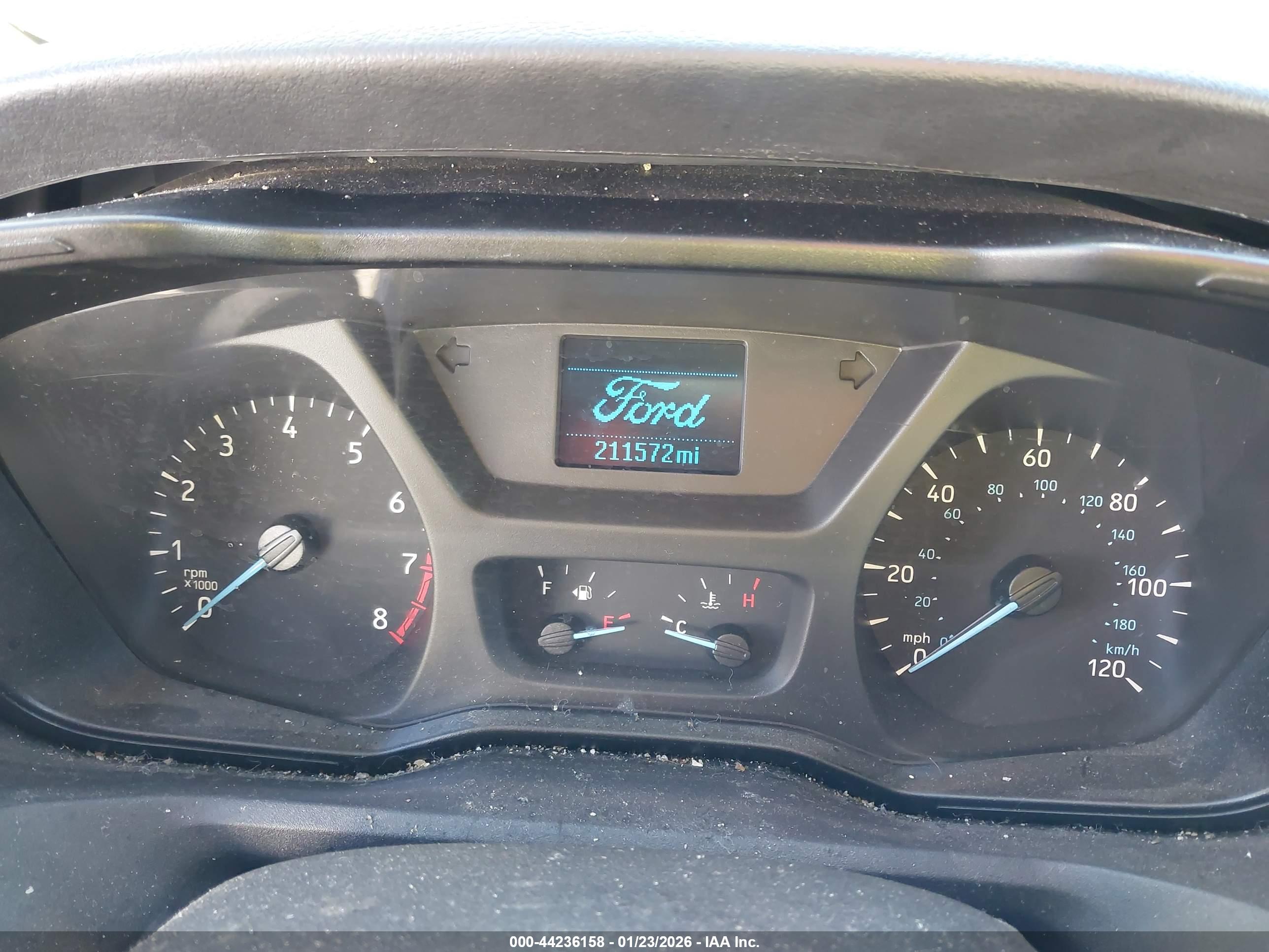 FORD TRANSIT-150 image 7