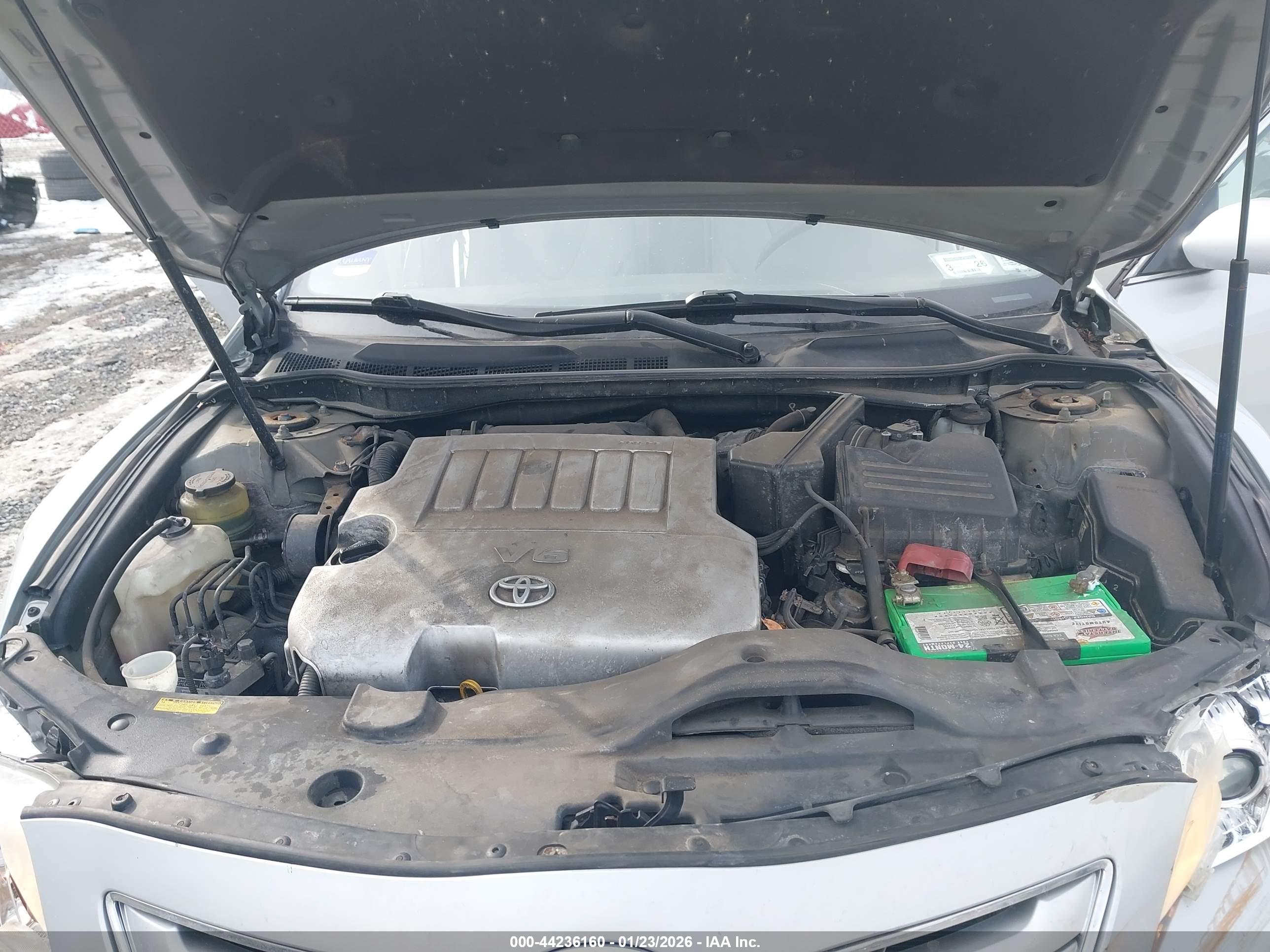 TOYOTA CAMRY image 10
