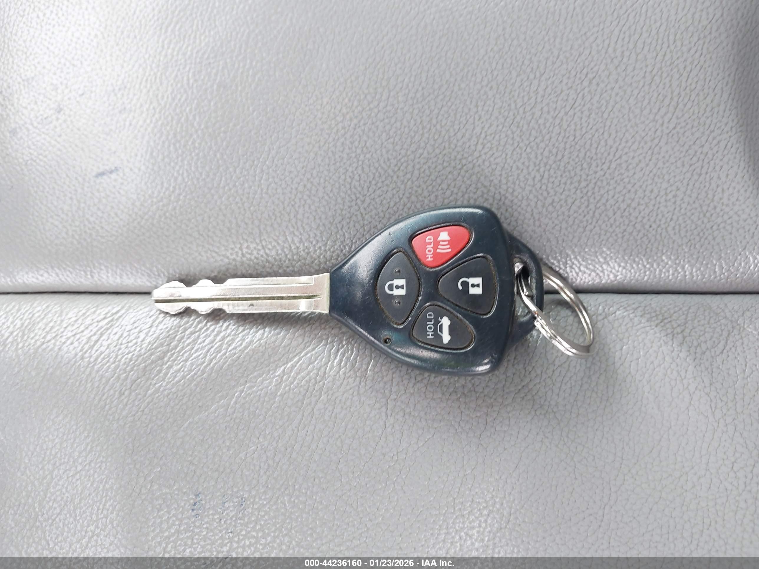 TOYOTA CAMRY image 11
