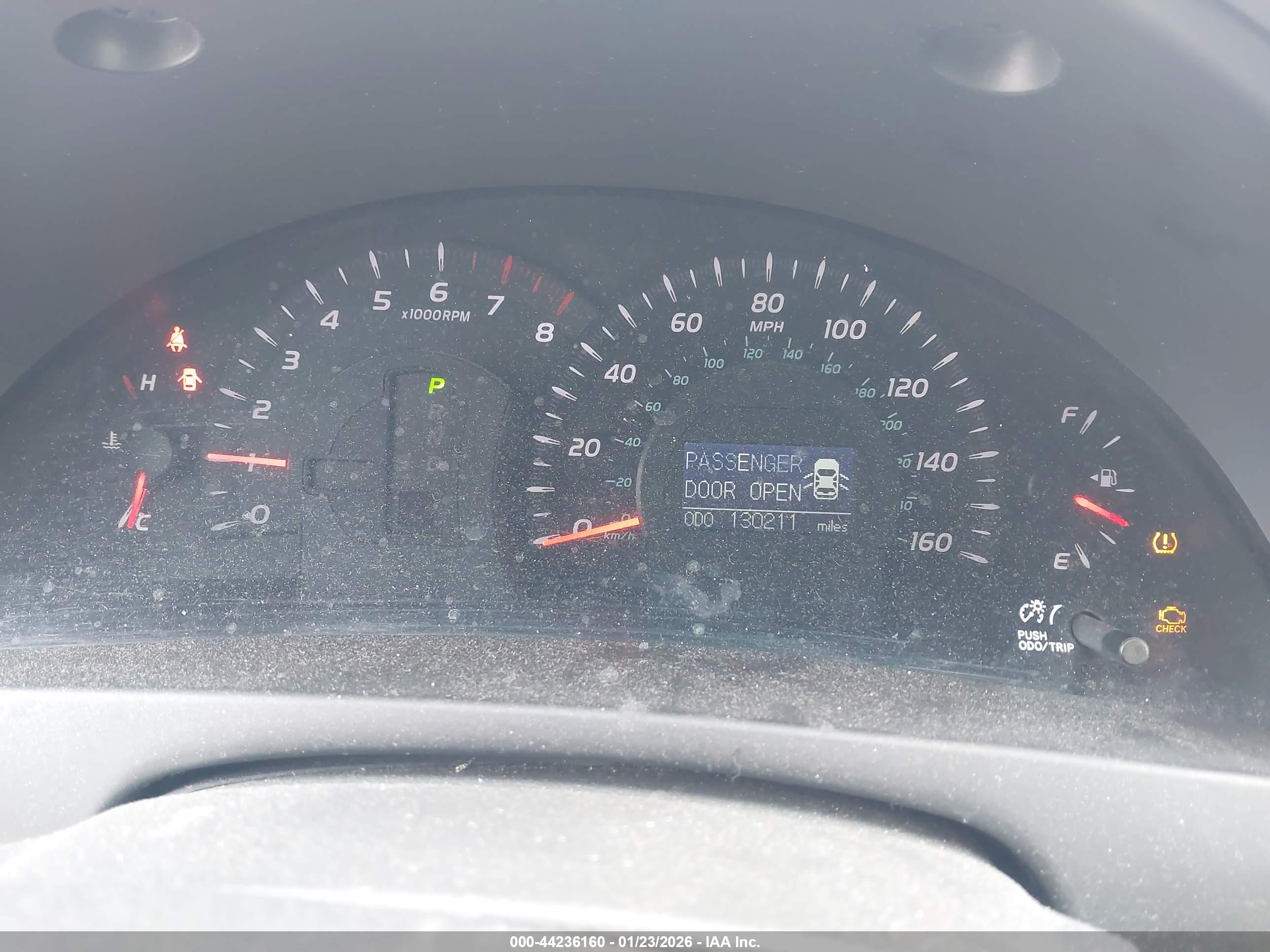 TOYOTA CAMRY image 7