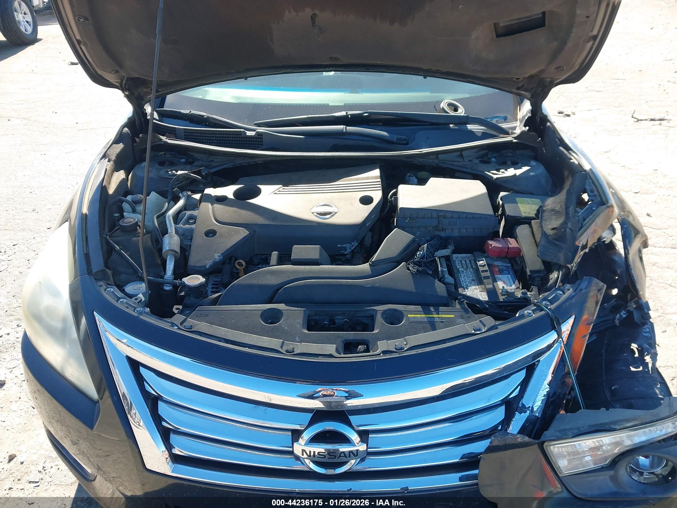 NISSAN ALTIMA image 10