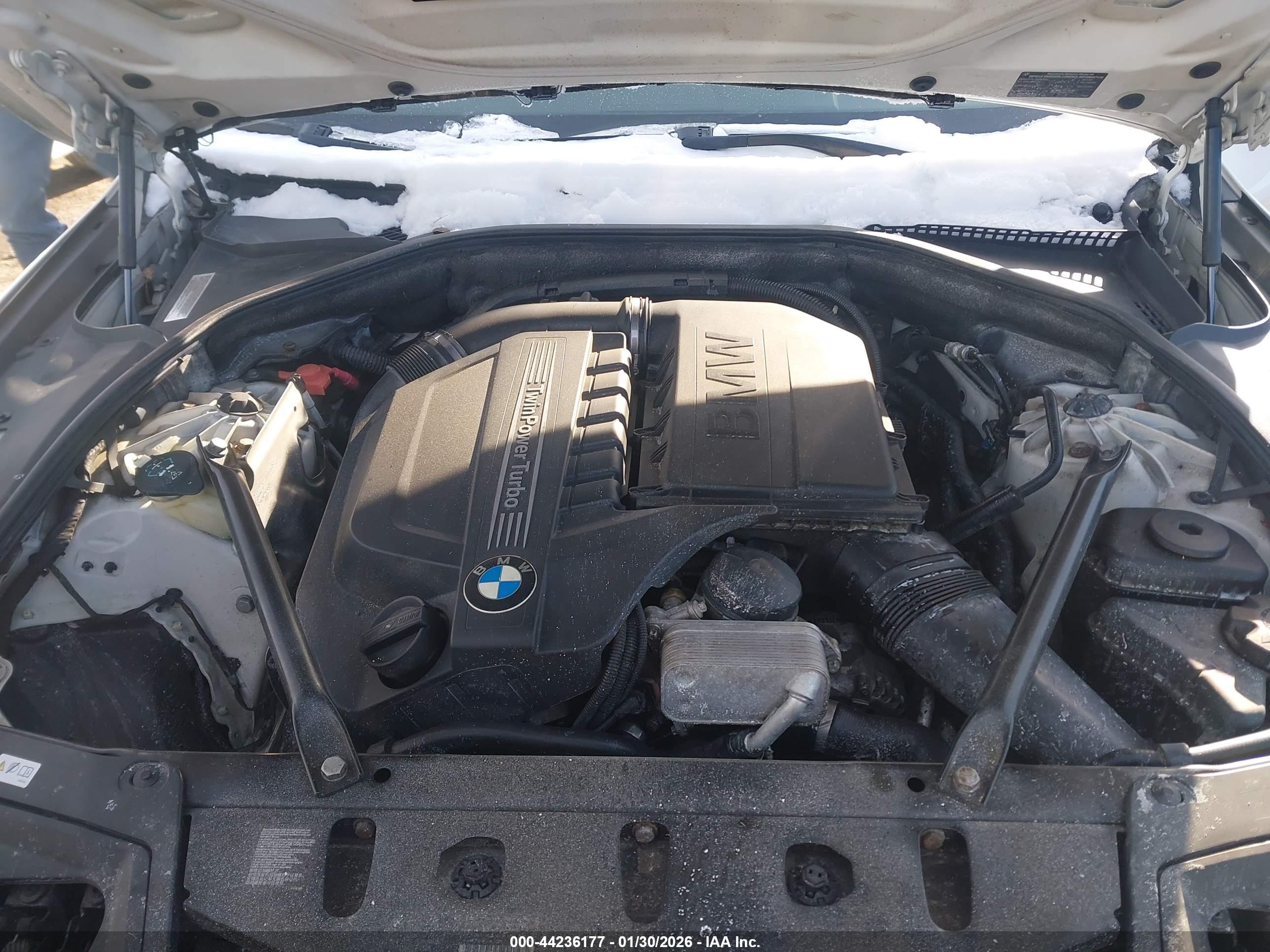 BMW 535I image 10